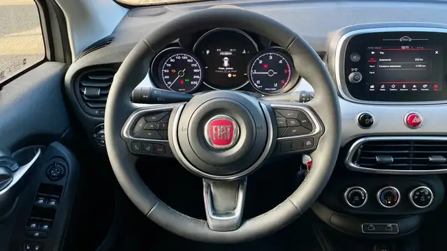 Fiat 500x view 13