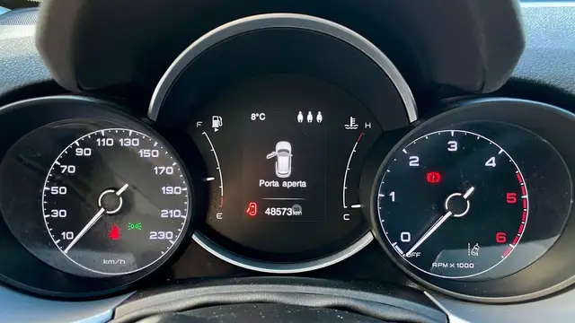 Fiat 500x view 12