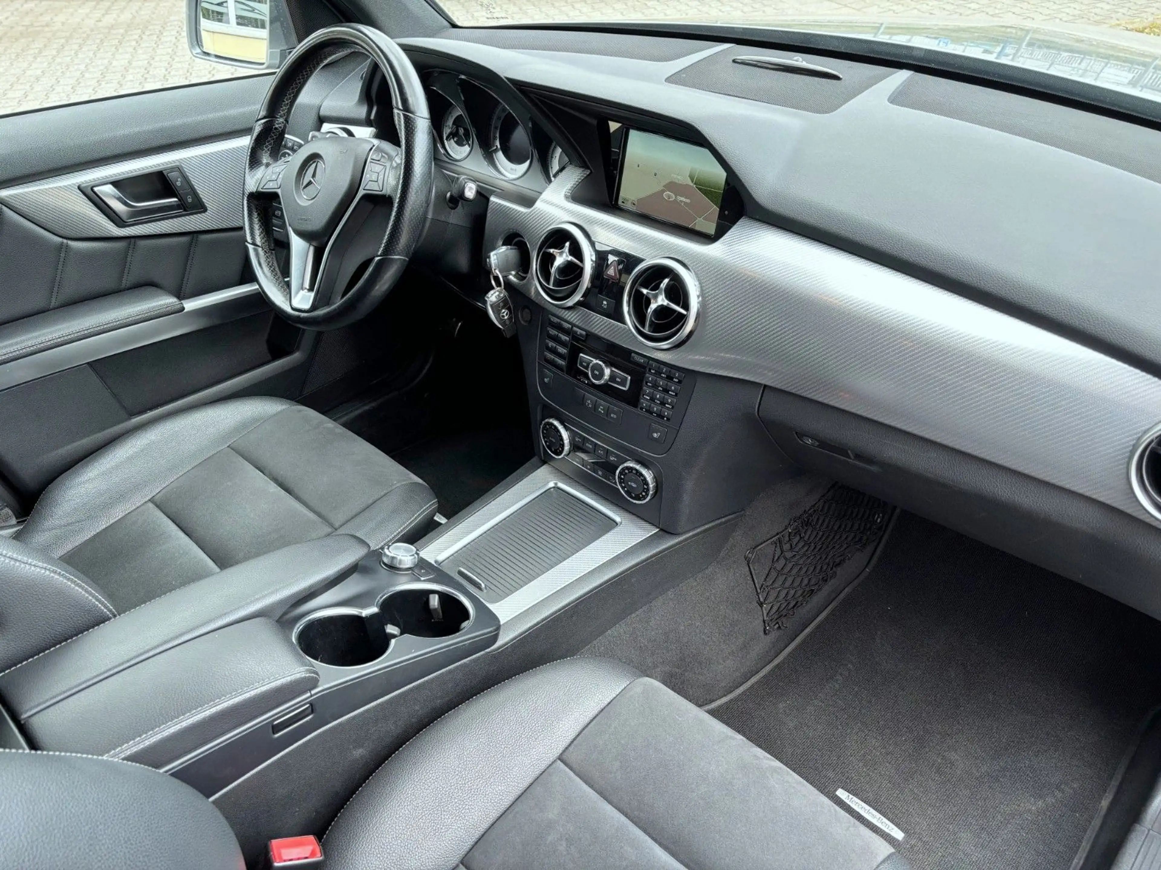 Mercedes-Benz GLK 220 CDI 4Matic*AMG Sport-Paket*Xenon*Pano*20 — photo 10
