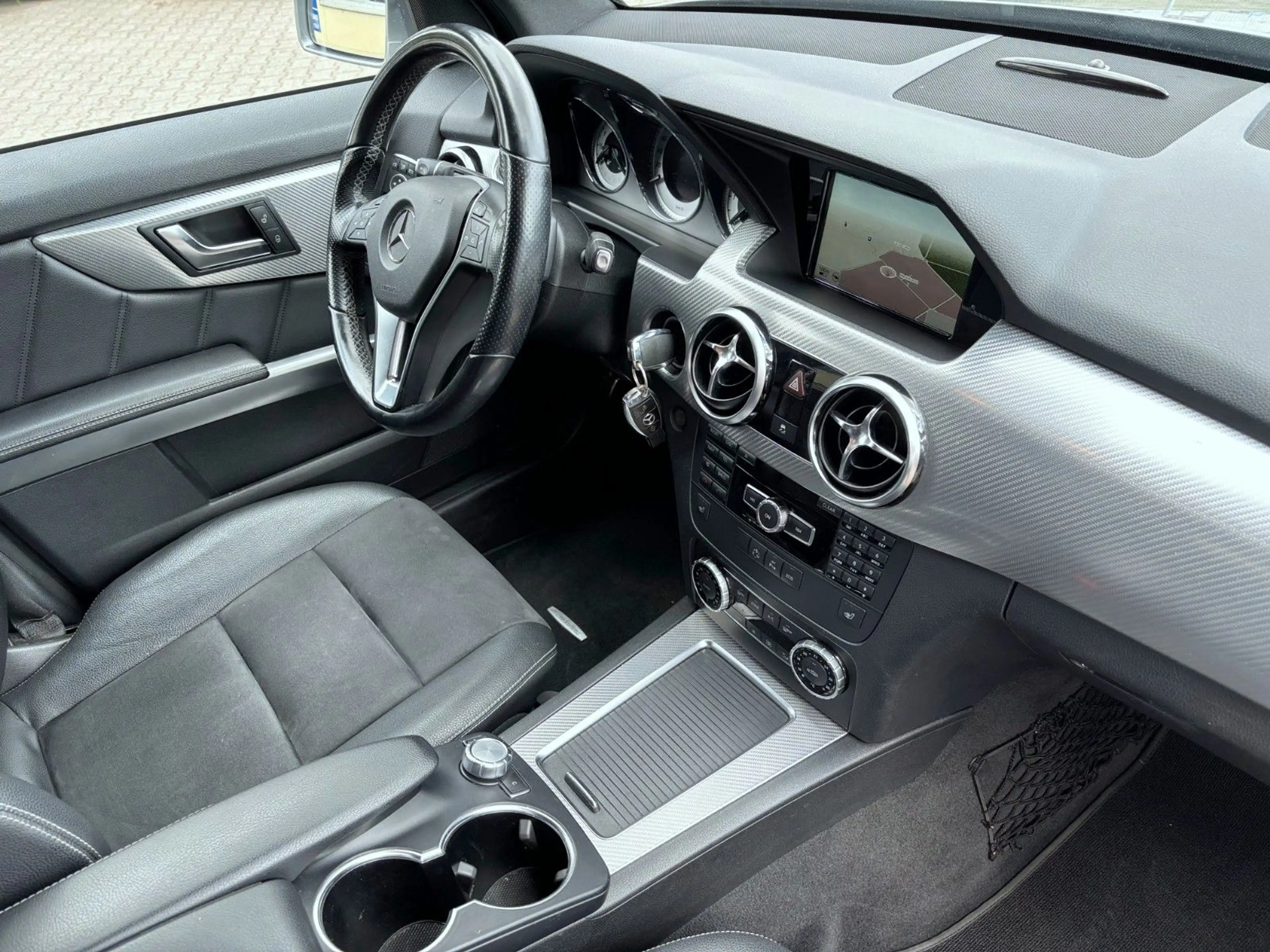 Mercedes-Benz GLK 220 CDI 4Matic*AMG Sport-Paket*Xenon*Pano*20 — photo 4