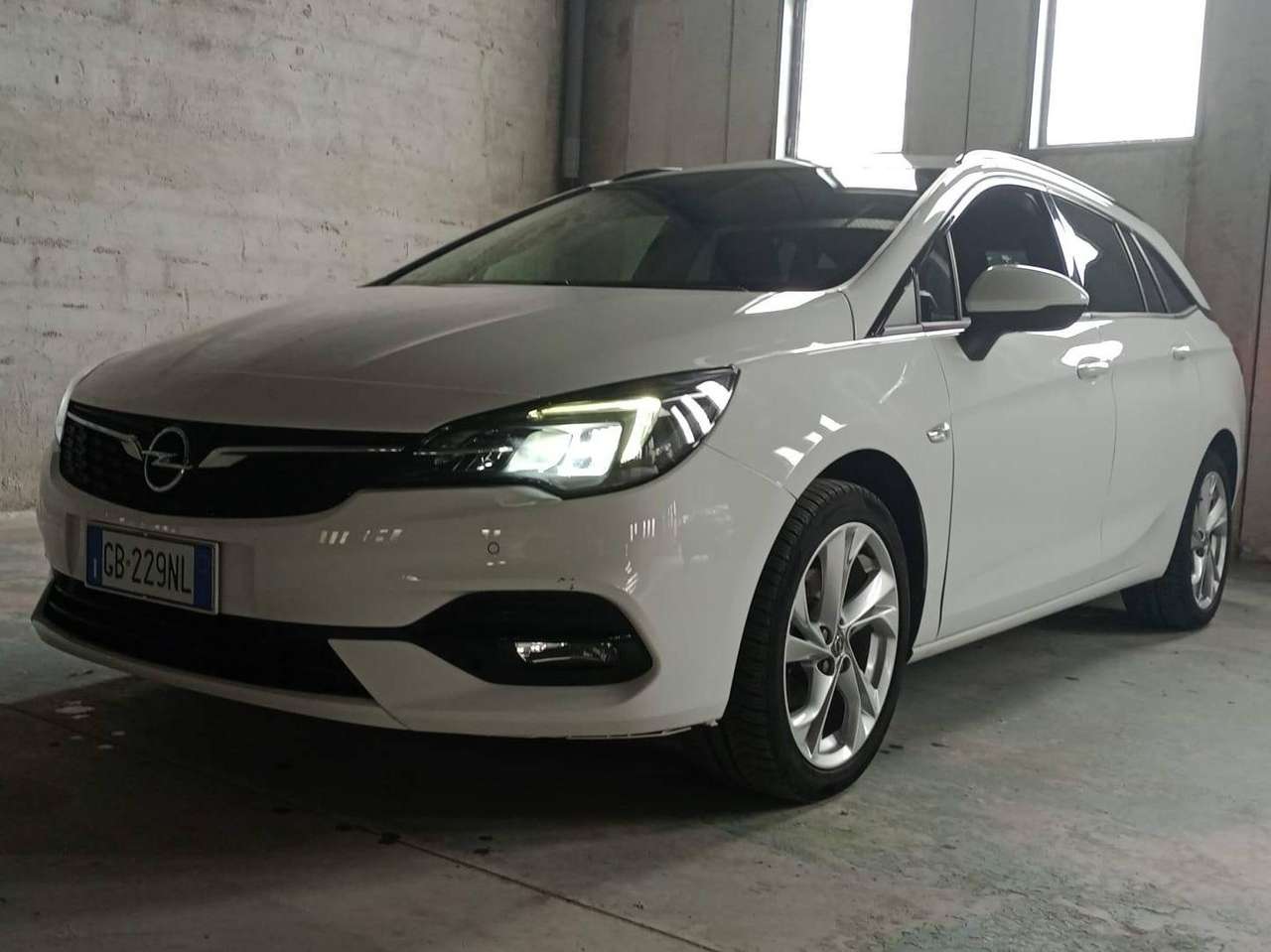 Opel Astra Astra V 2020 Sports Tourer Sports Tourer 1.2 t Business Elegance s