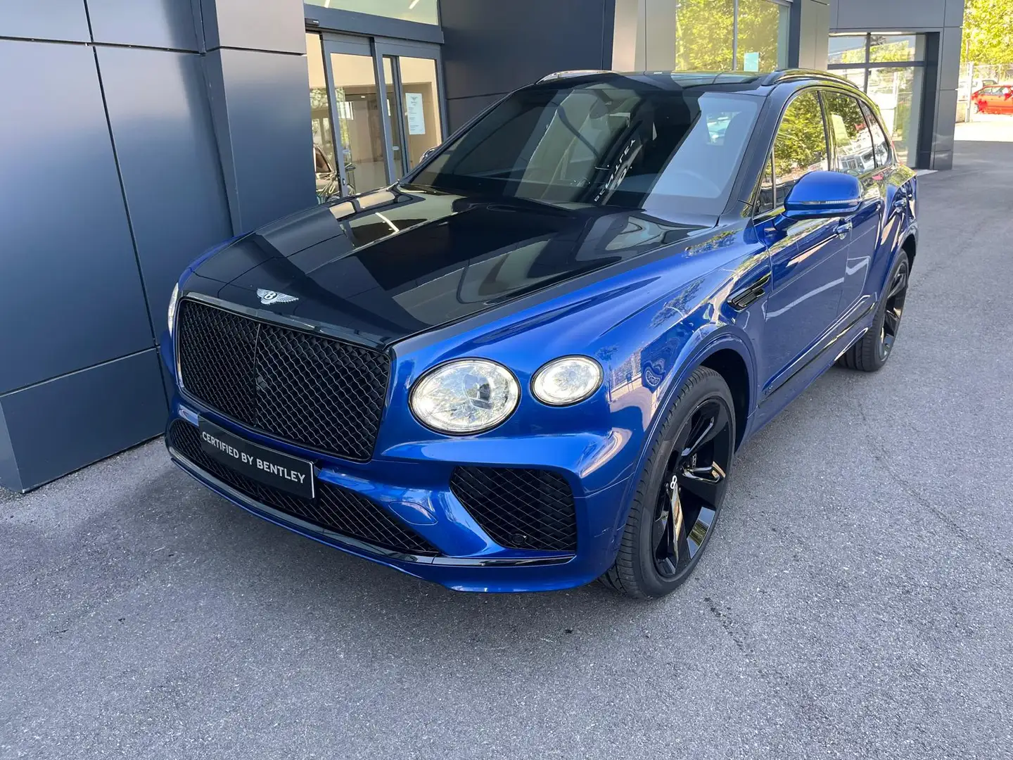 Bentley Bentayga V8 - 1