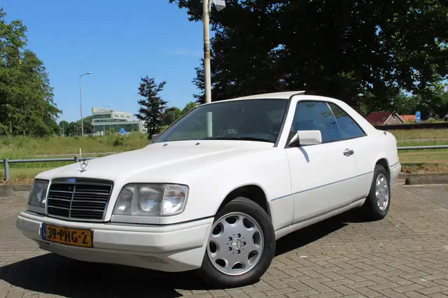Mercedes-Benz E 220 Elegance *94000KM!* ALS NIEUW! Volledig historie v