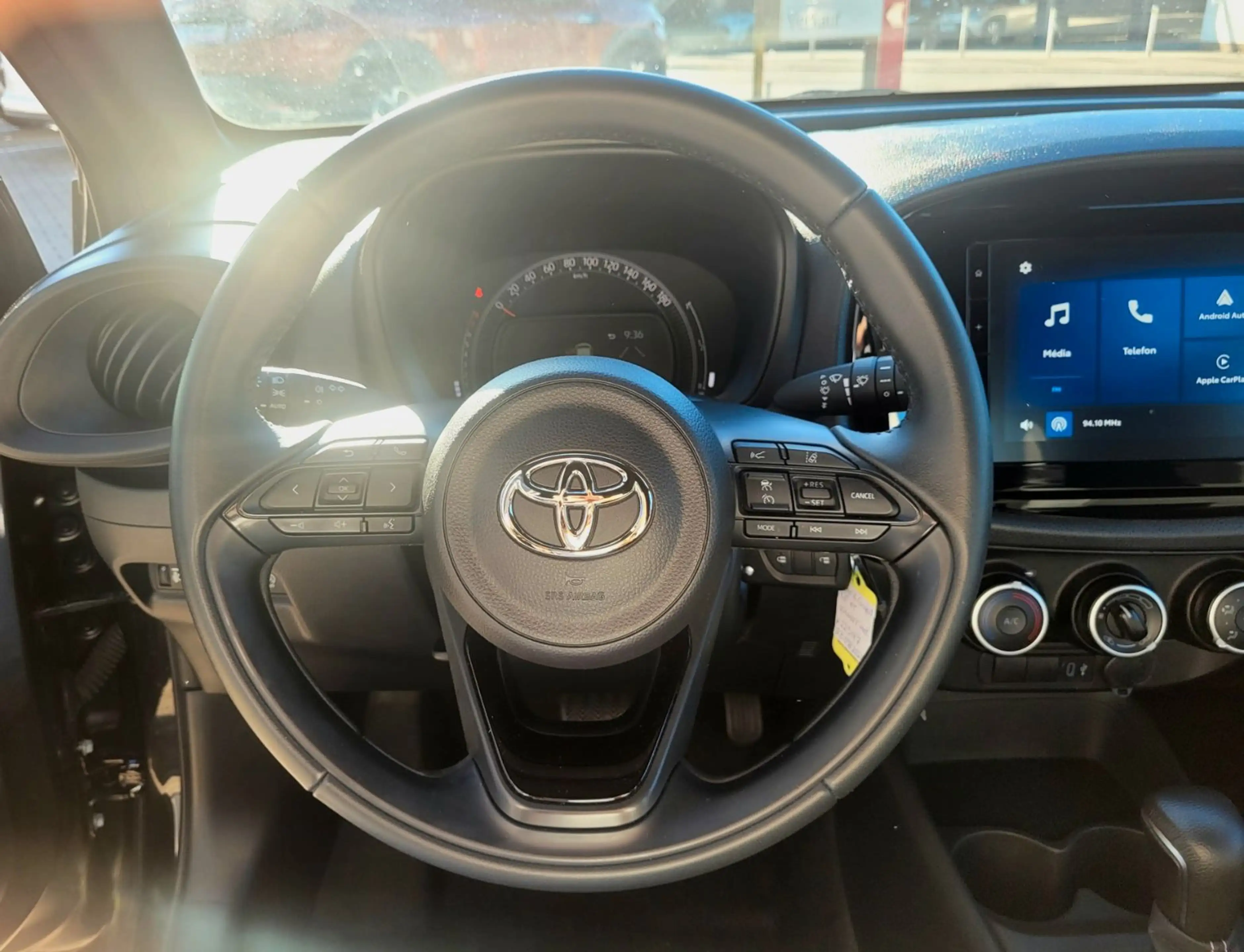 Toyota Aygo X Comfort 1.0l Automatik*Kamera,Klima,ACC* — photo 11