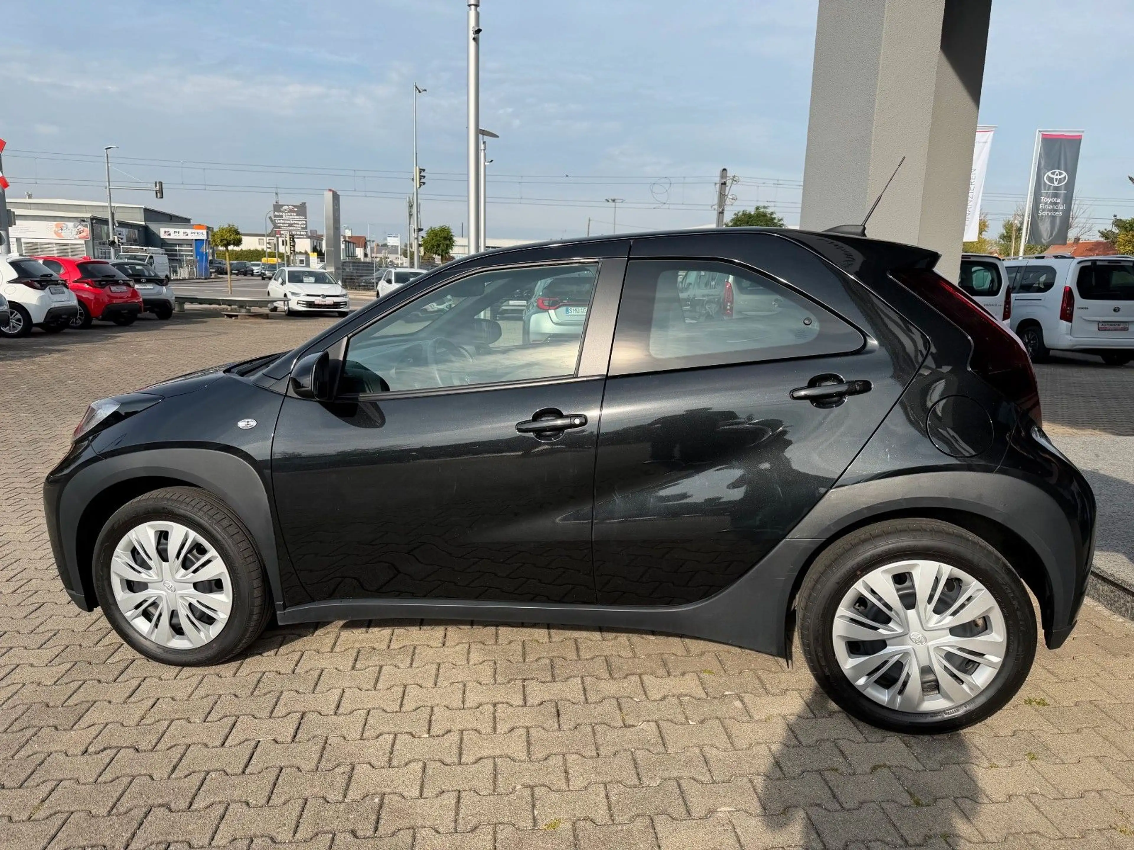 Toyota Aygo X Comfort 1.0l Automatik*Kamera,Klima,ACC* — photo 5
