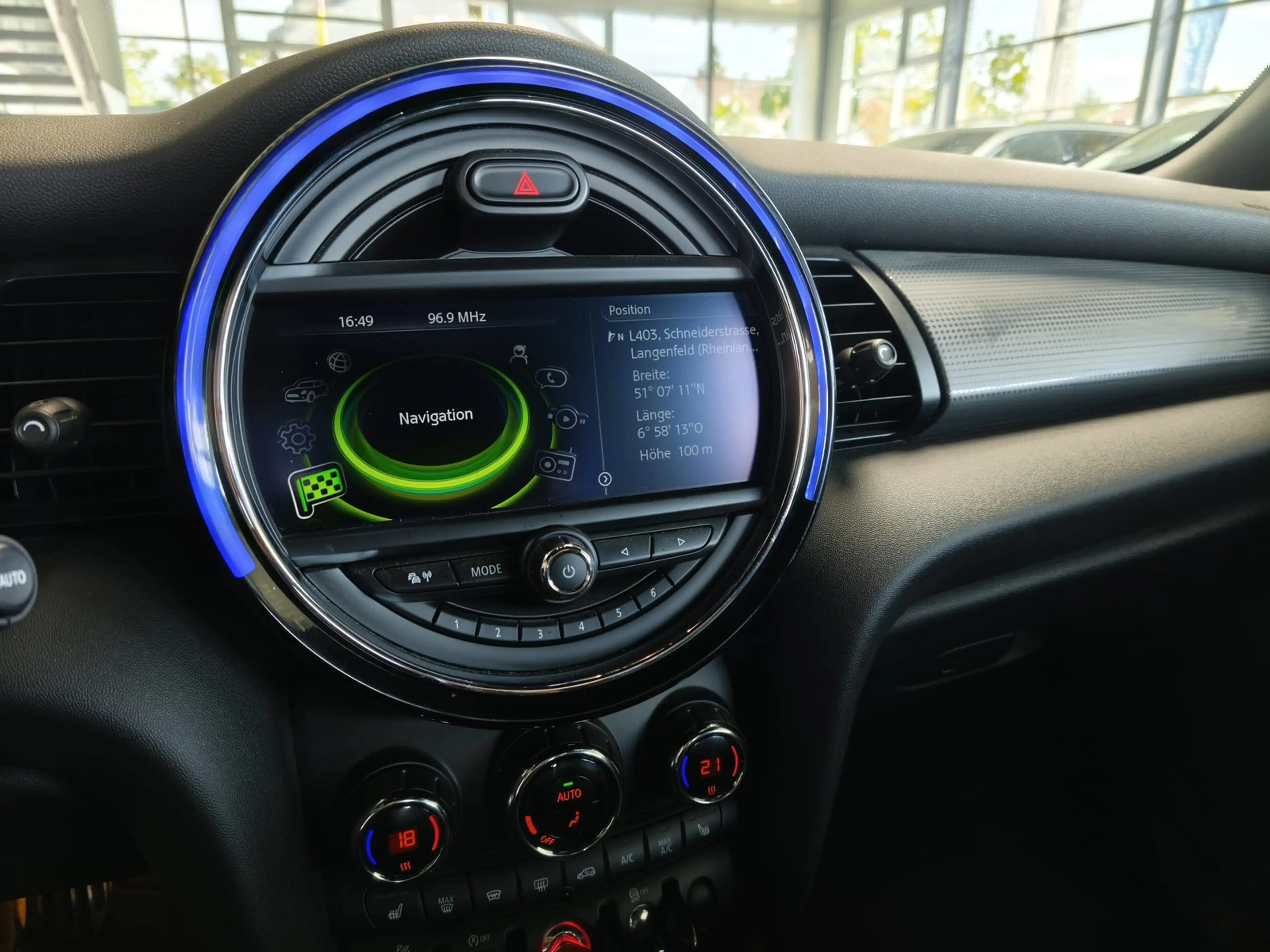MINI Cooper Cabrio Cooper Cabrio JCW/NaviProf/LEDER/17Alu — photo 12