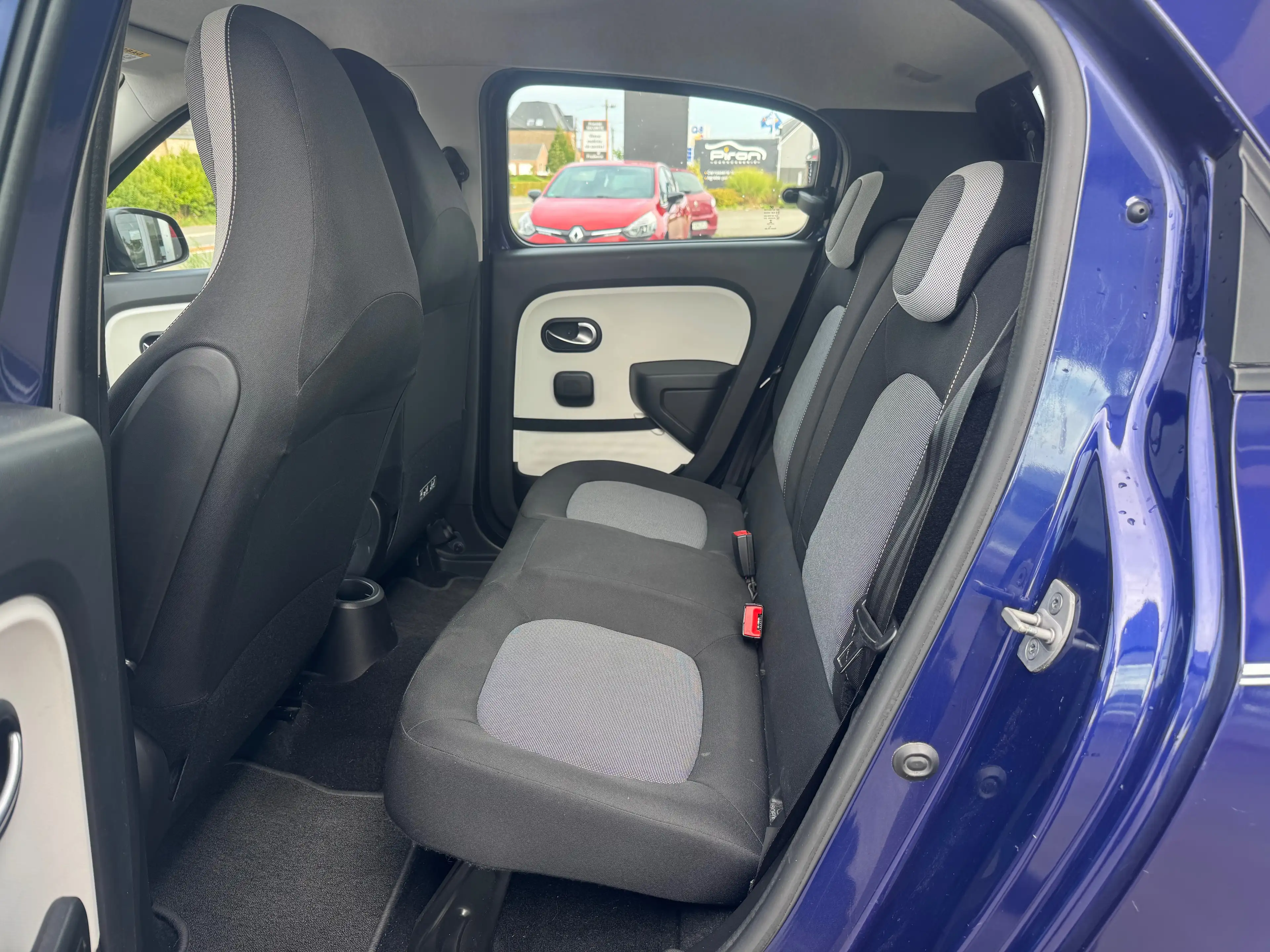 Renault Twingo Twingo 0.9 TCe**ENERGY INTENS**CLIM**JANTES**TOP AUTO — photo 6