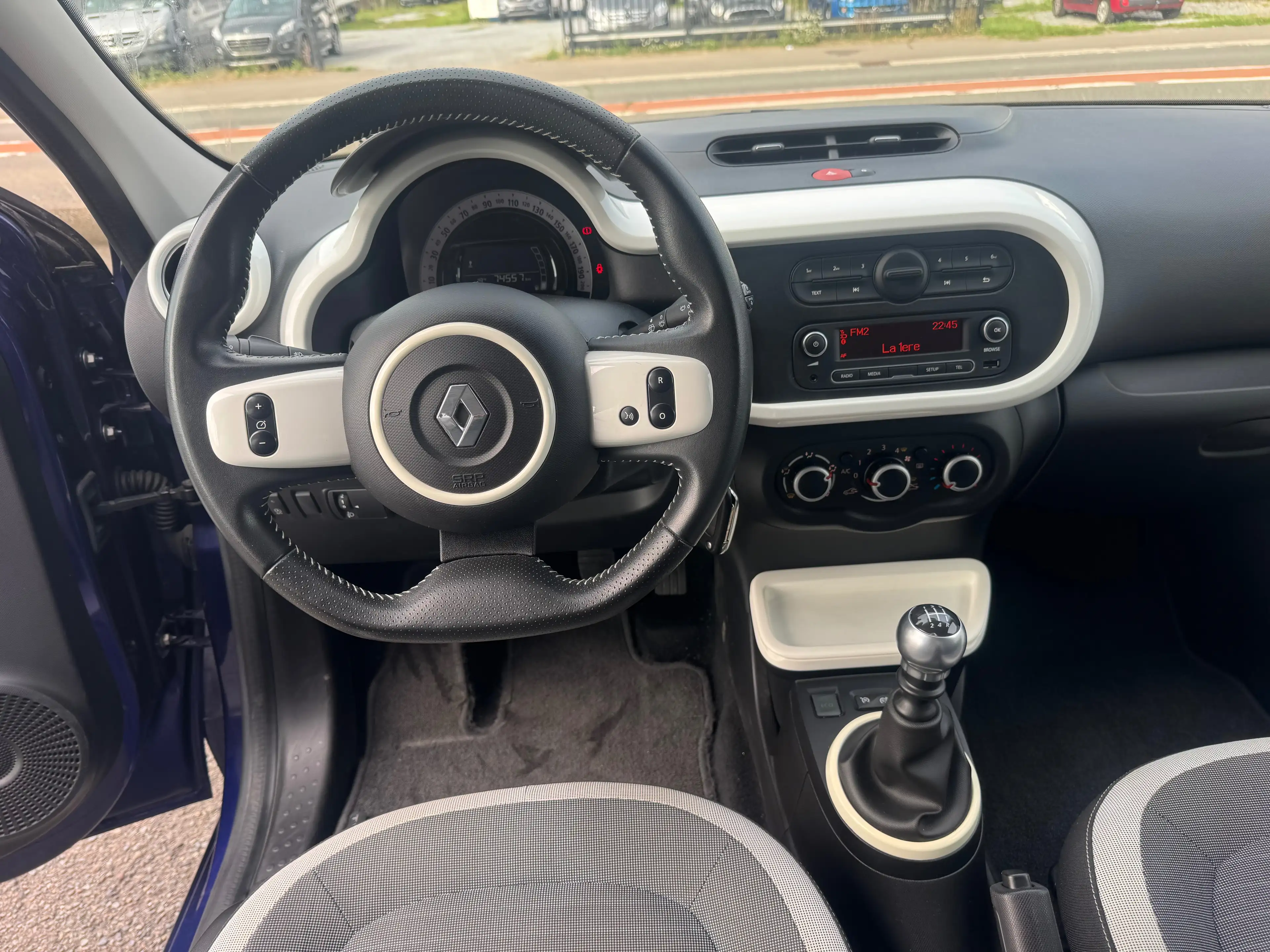 Renault Twingo Twingo 0.9 TCe**ENERGY INTENS**CLIM**JANTES**TOP AUTO — photo 7