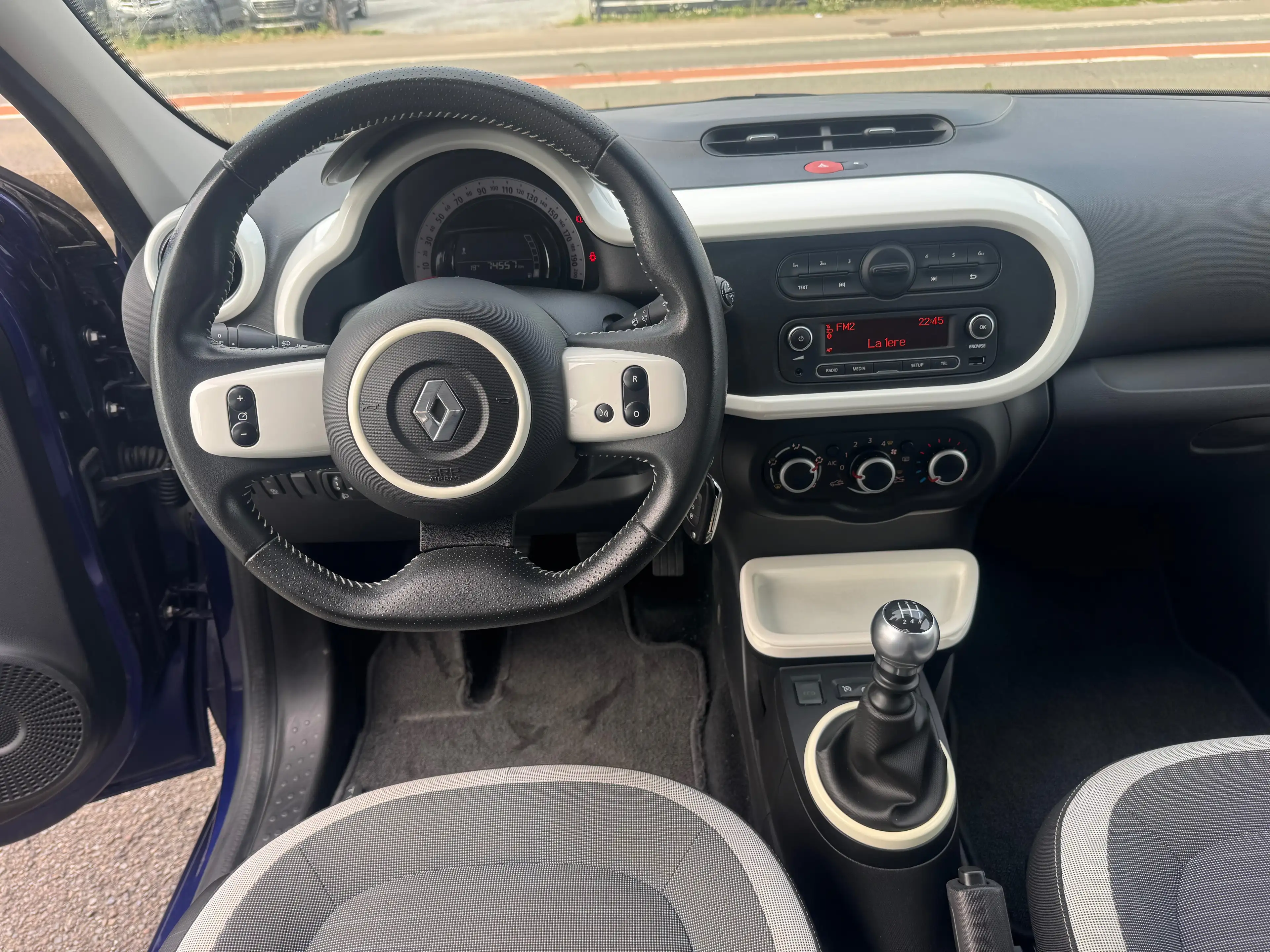 Renault Twingo Twingo 0.9 TCe**ENERGY INTENS**CLIM**JANTES**TOP AUTO — photo 10
