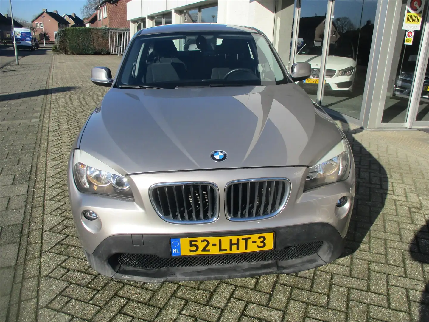 BMW X1 SDRIVE 18I AUT Executive / Slechts 86800 km Beige - 2