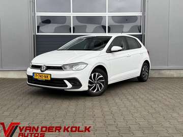1.0 TSI Life | LED | Digital Dashboard | CarPlay |