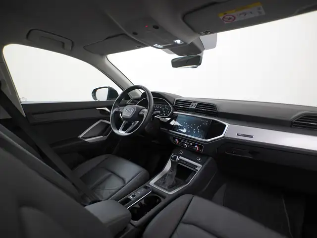 Audi Q3 view 2