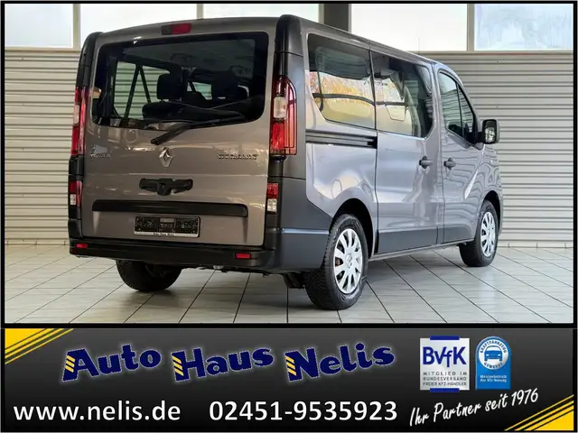 Renault Trafic view 7