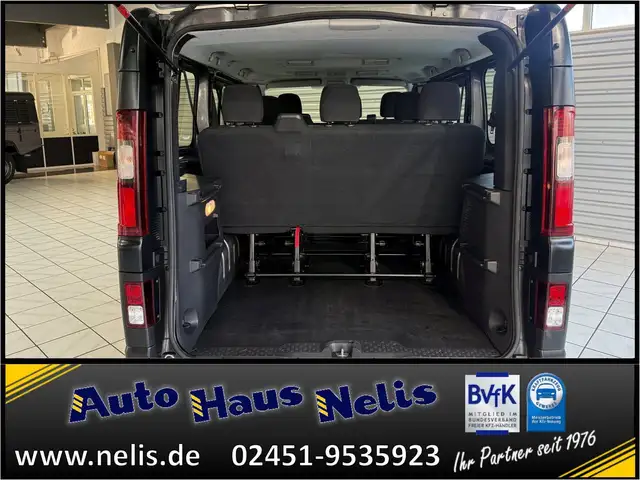 Renault Trafic view 15