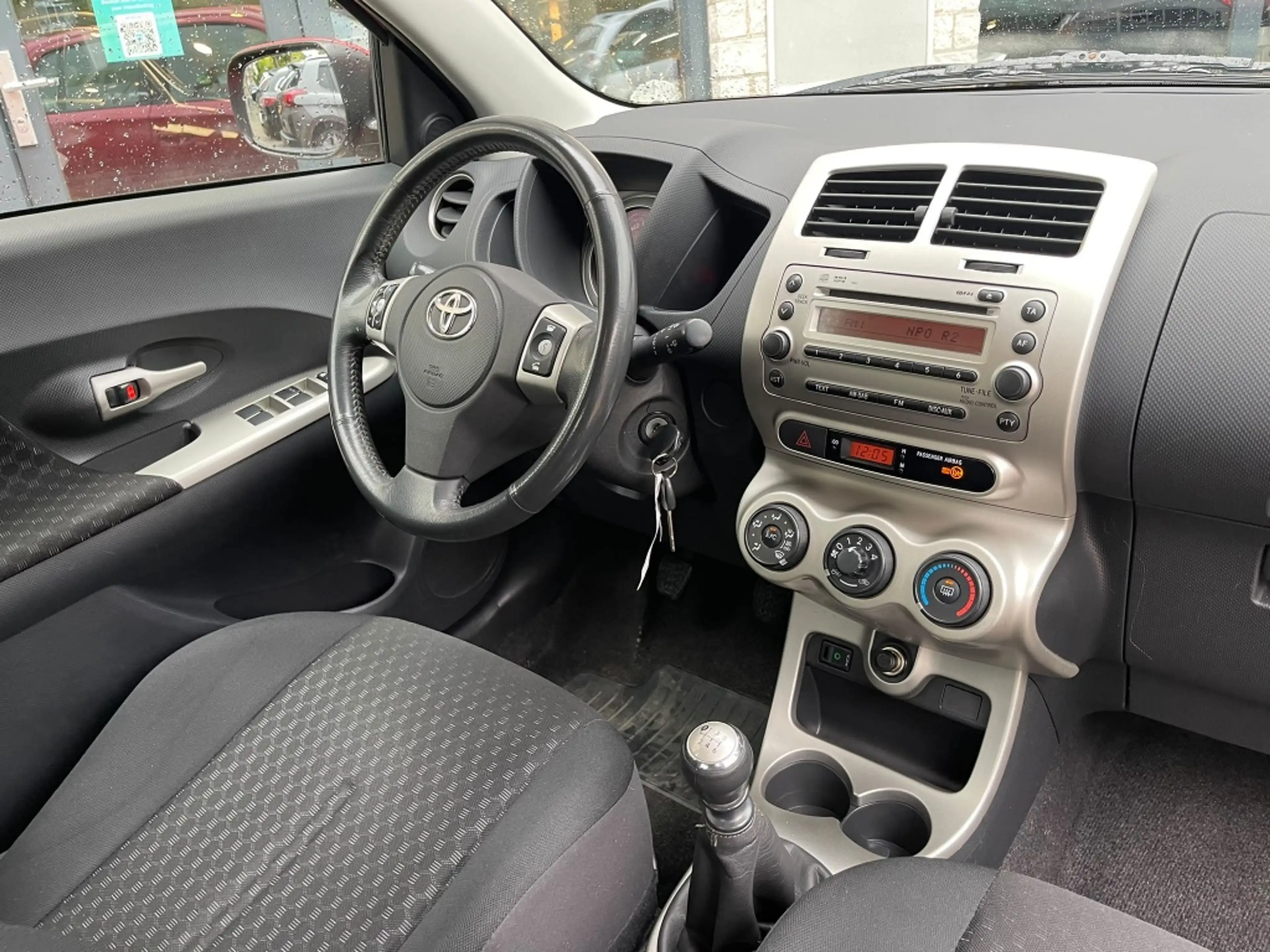 Toyota Urban Cruiser 1.3 VVT-i Airco Nieuwe Apk Weinig Km — photo 3