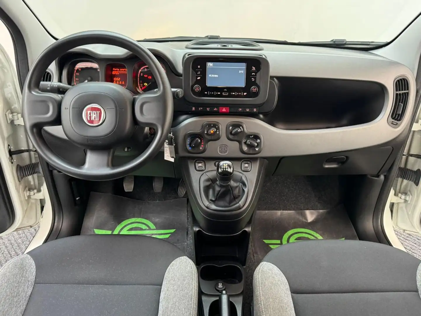 Fiat Panda 1.0 Hybrid NEOPATENTATI|5 POSTI|BLUETOOTH Bianco - 2