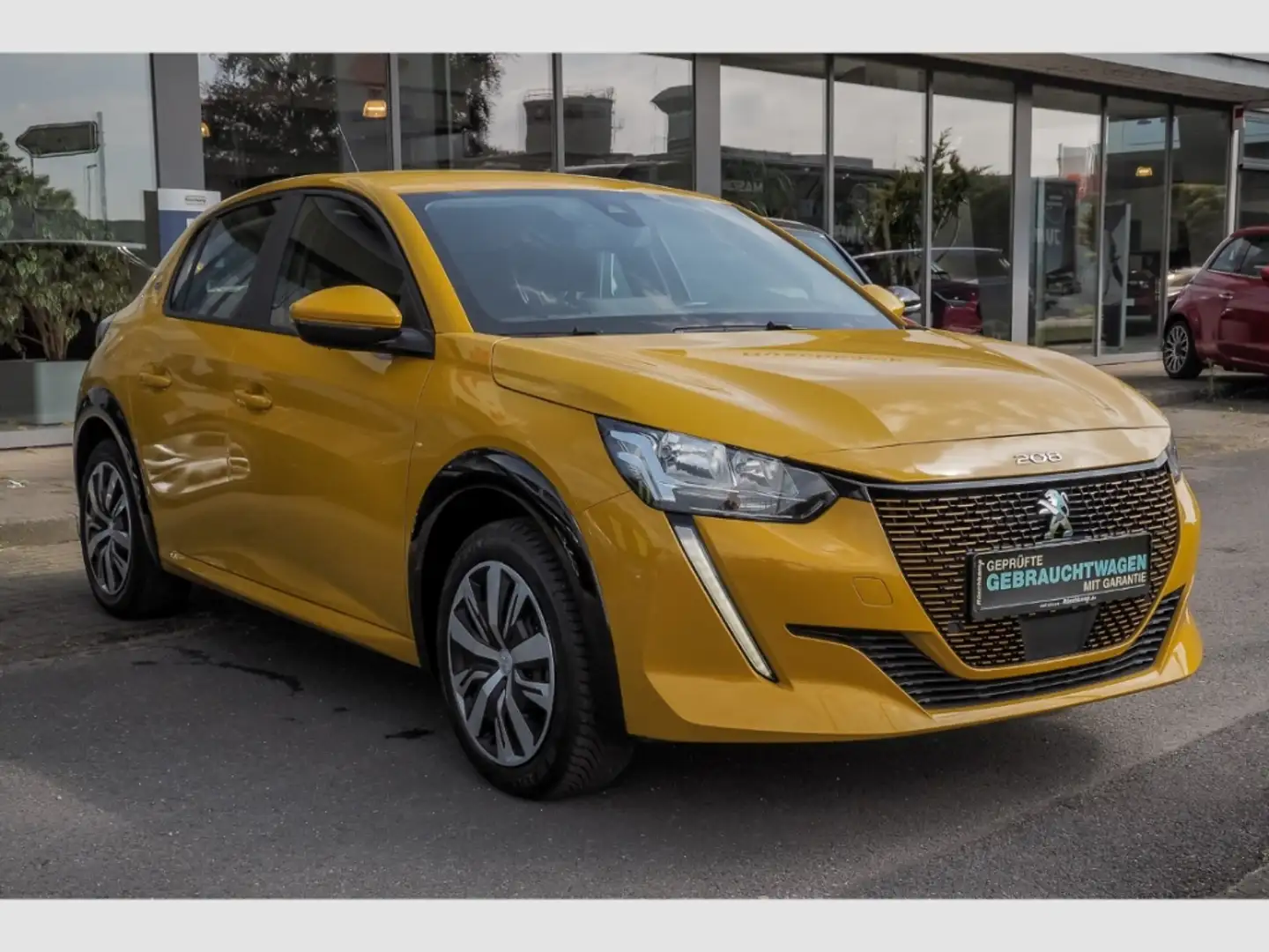Peugeot 208 Active 136 LED Apple CarPlay Android Auto Klimaaut Geel - 2