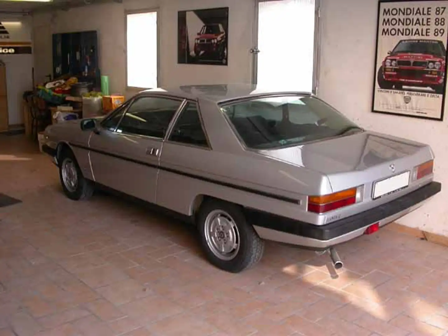 Lancia Gamma Gamma 2.0 Coupe Silber - 2