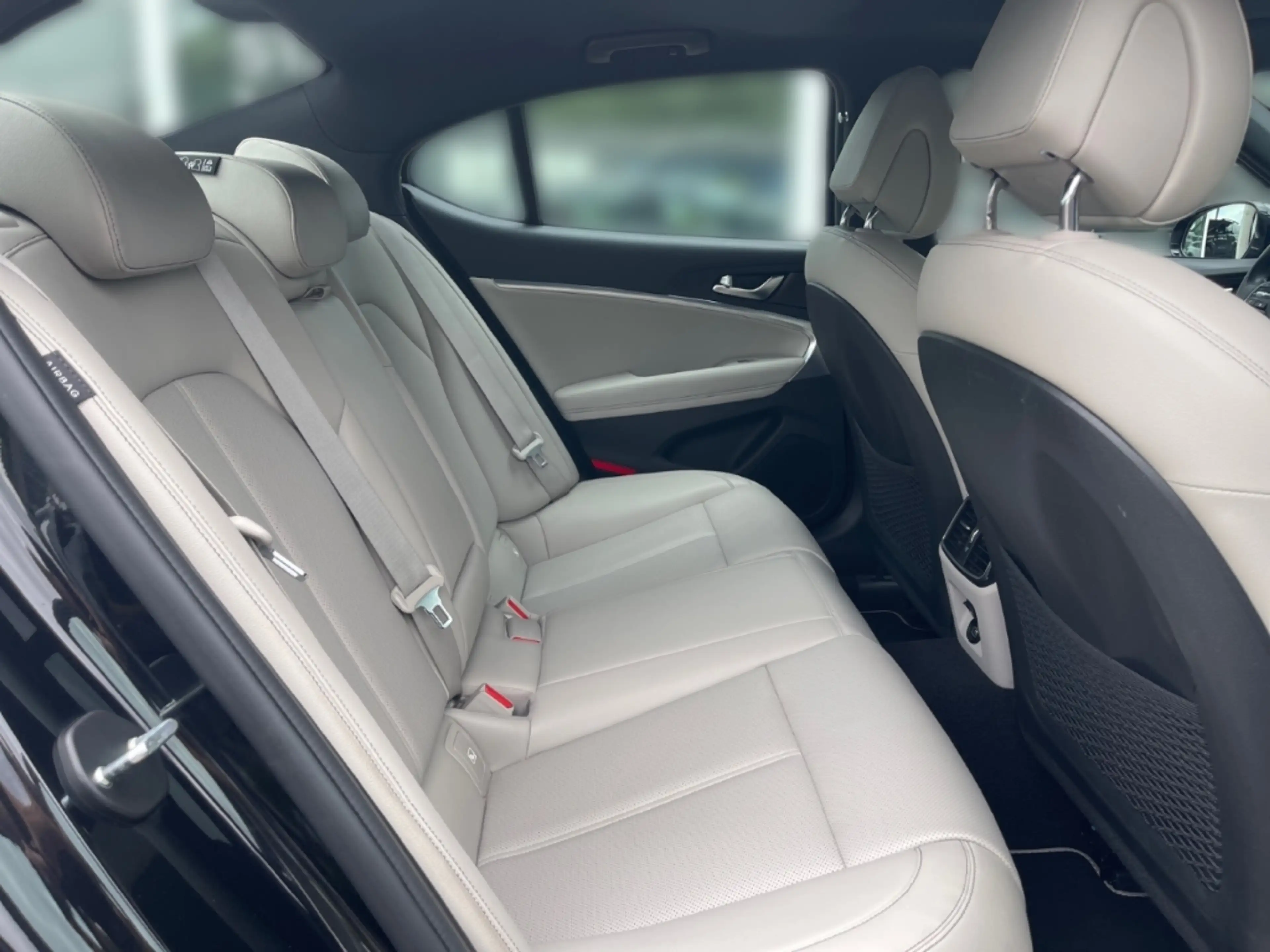 Genesis G70 Premium-Elektrische Sitze-Mayen — photo 14