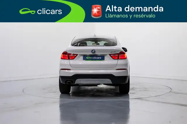 BMW X4 view 4