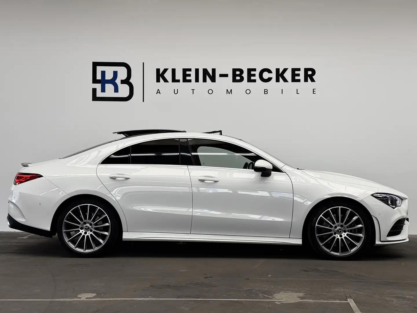 Mercedes-Benz CLA 220 AMG Coupe *Pano*Kam*MBUX*Ambiente*TotW* Blanc - 2