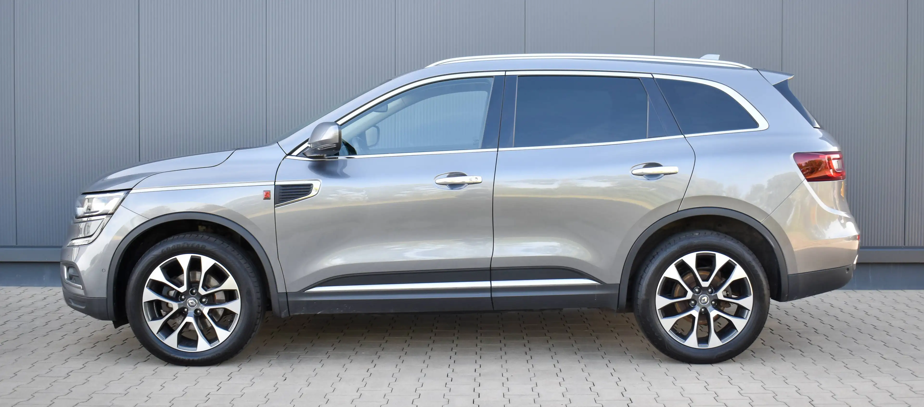 Renault Koleos Intens 2.0l dCi 175 4x4 — photo 3