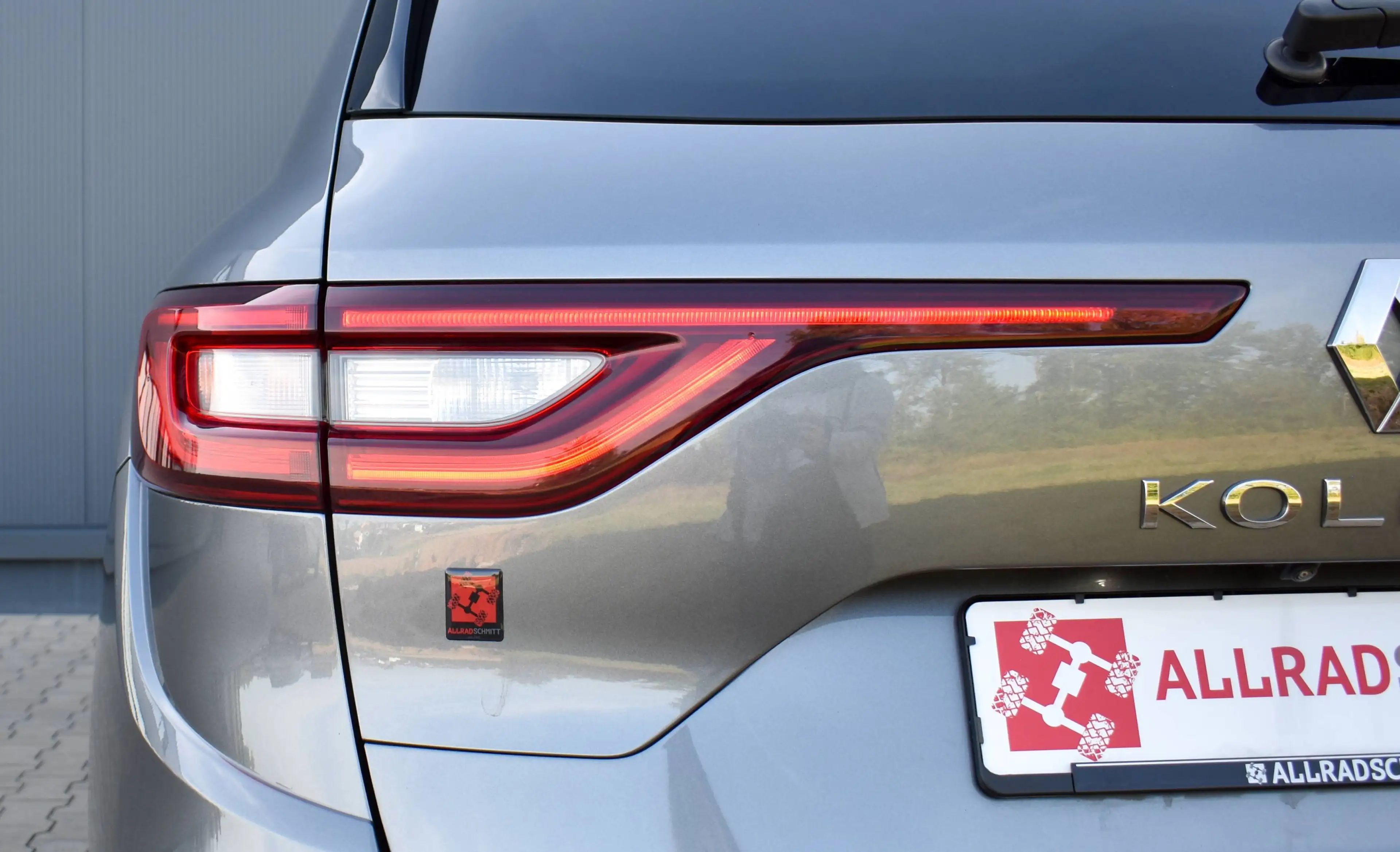 Renault Koleos Intens 2.0l dCi 175 4x4 — photo 7