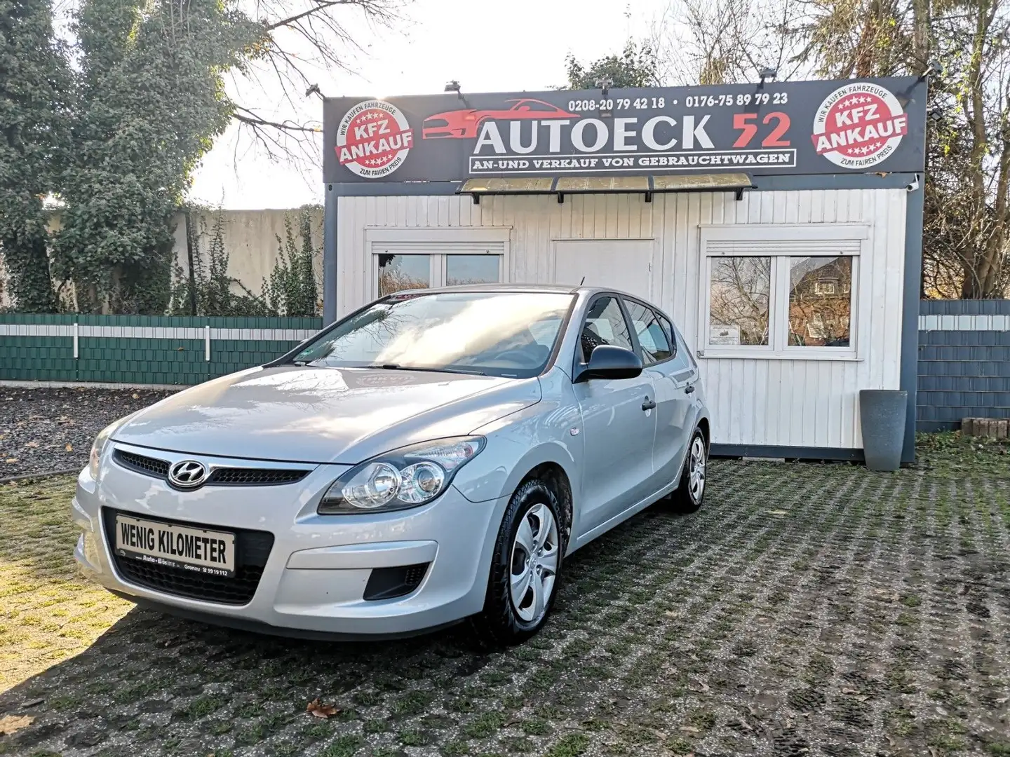 Hyundai i30 Edition+*Navigation * Klima * TÜV/AU * Silber - 1