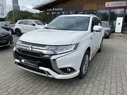 Mitsubishi Outlander Plug in Hybrid BASIS (SDA)