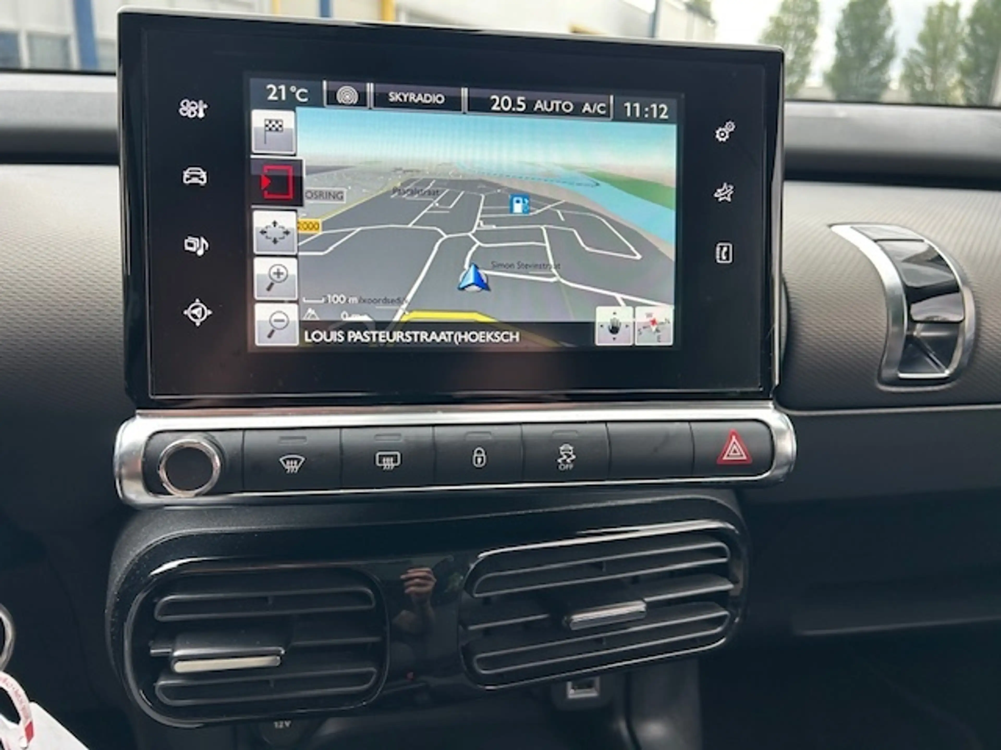 Citroen C4 Cactus 1.2 e-VTi Shine PANO NACI CLIMA CRUISE — photo 18