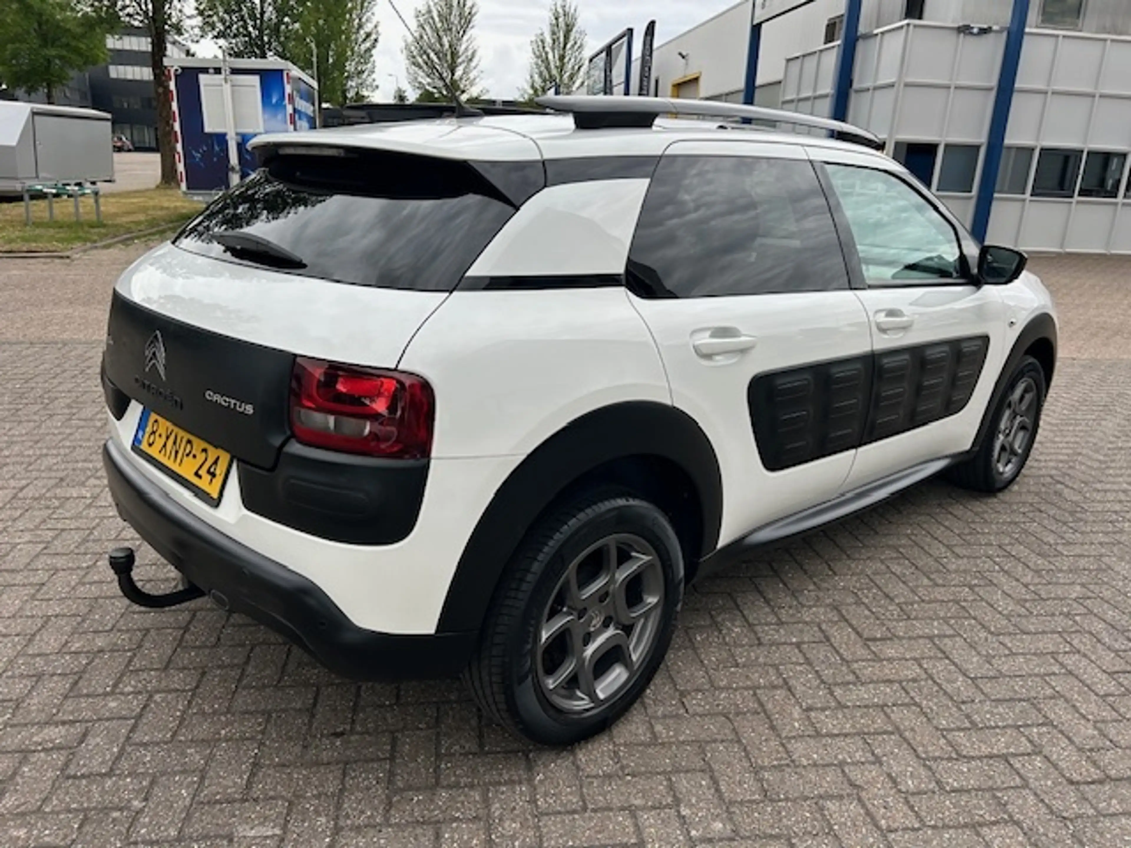 Citroen C4 Cactus 1.2 e-VTi Shine PANO NACI CLIMA CRUISE — photo 5