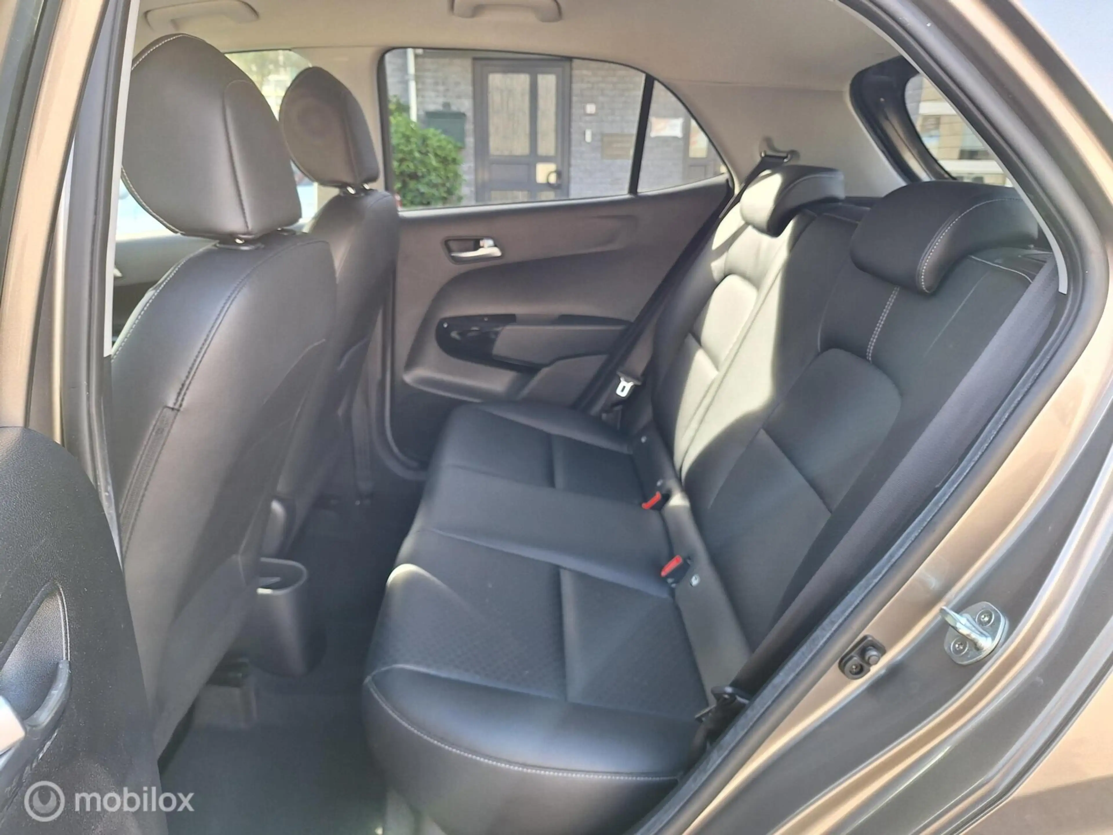 Kia Picanto 1.0 CVVT DESIGN • Cruise Control • — photo 12