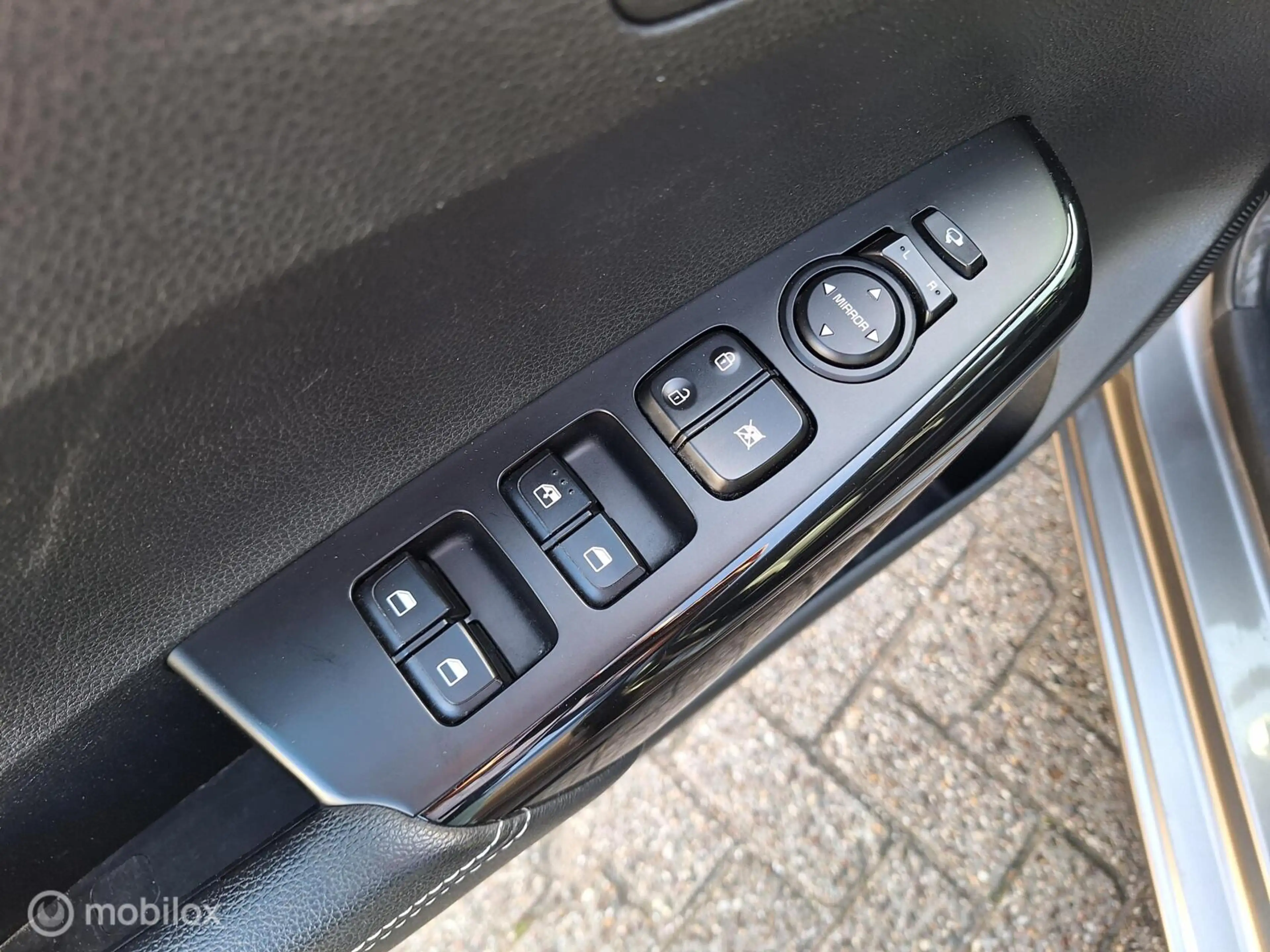 Kia Picanto 1.0 CVVT DESIGN • Cruise Control • — photo 16