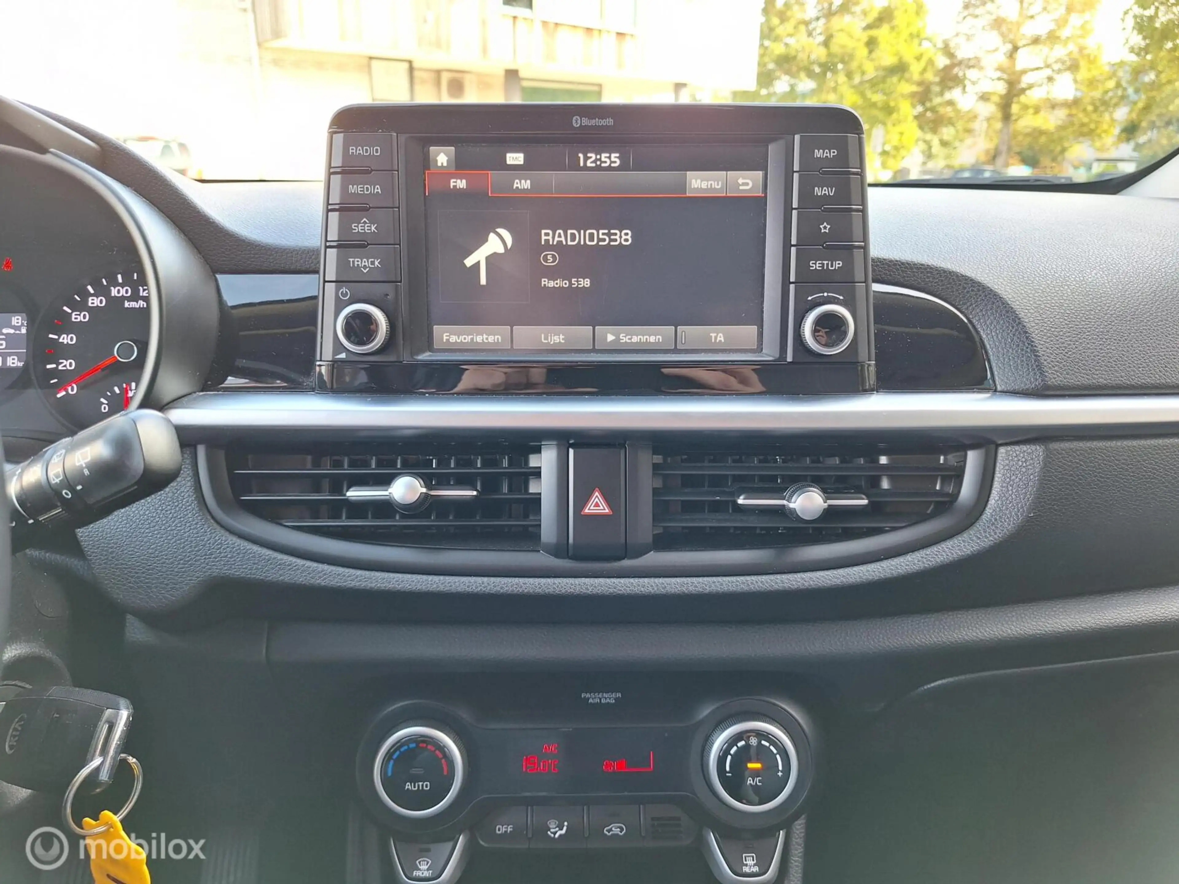 Kia Picanto 1.0 CVVT DESIGN • Cruise Control • — photo 21