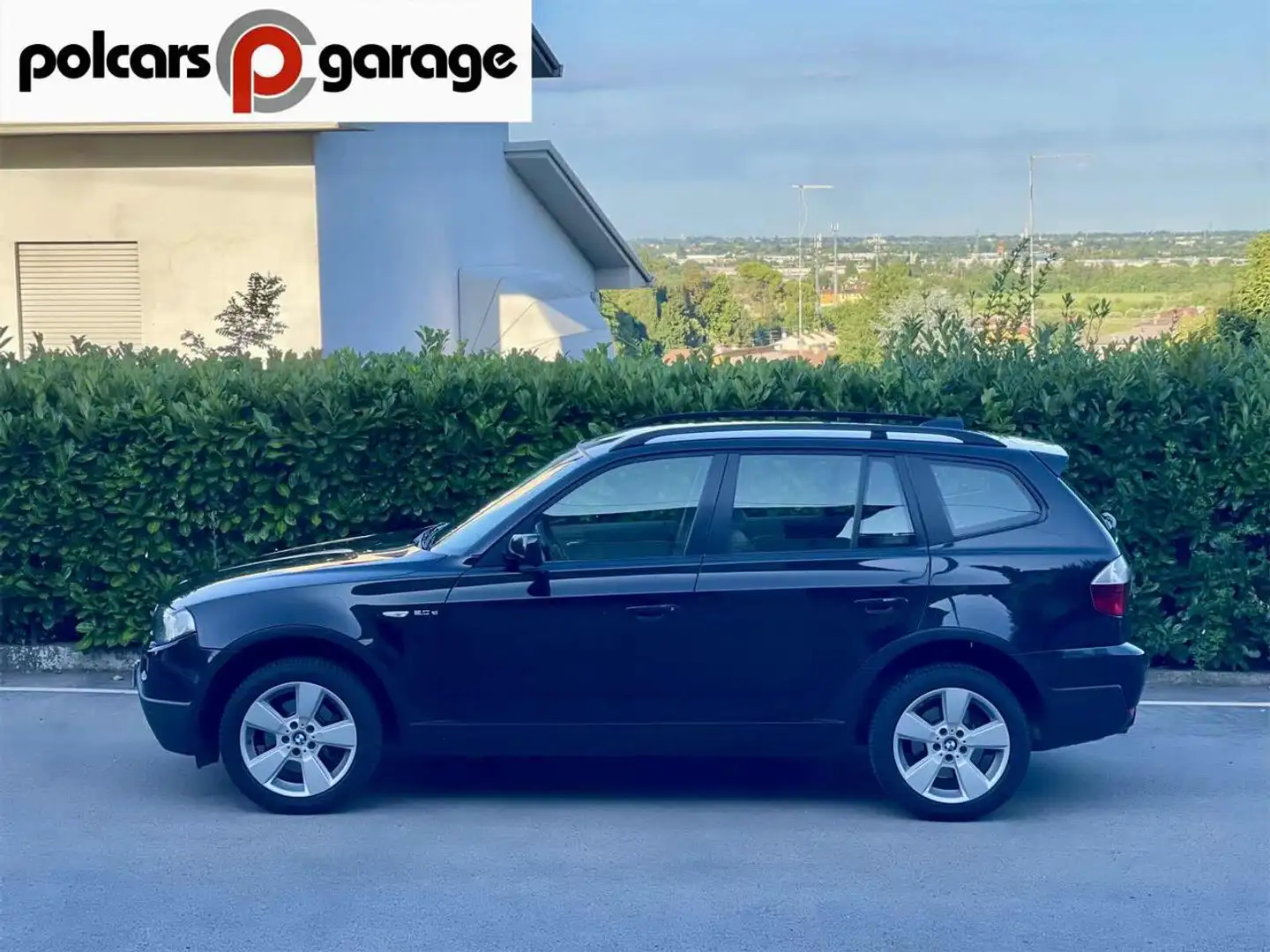 BMW X3 2.0d cat Futura Nero - 2