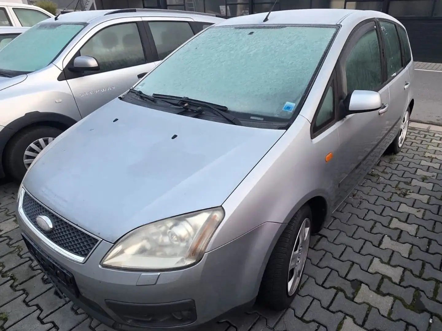 Ford Focus C-MAX Trend X Silber - 2