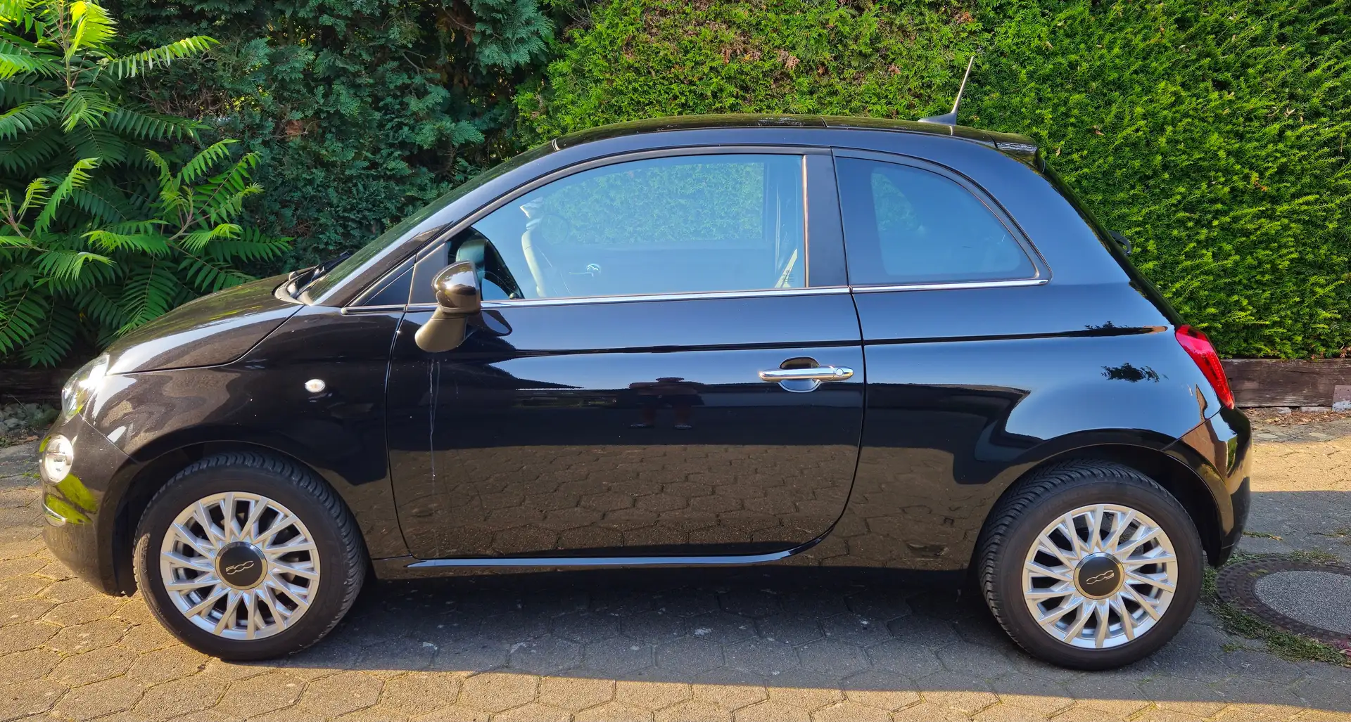 Fiat 500 500 1.0 GSE Hybrid Dolcevita Schwarz - 1