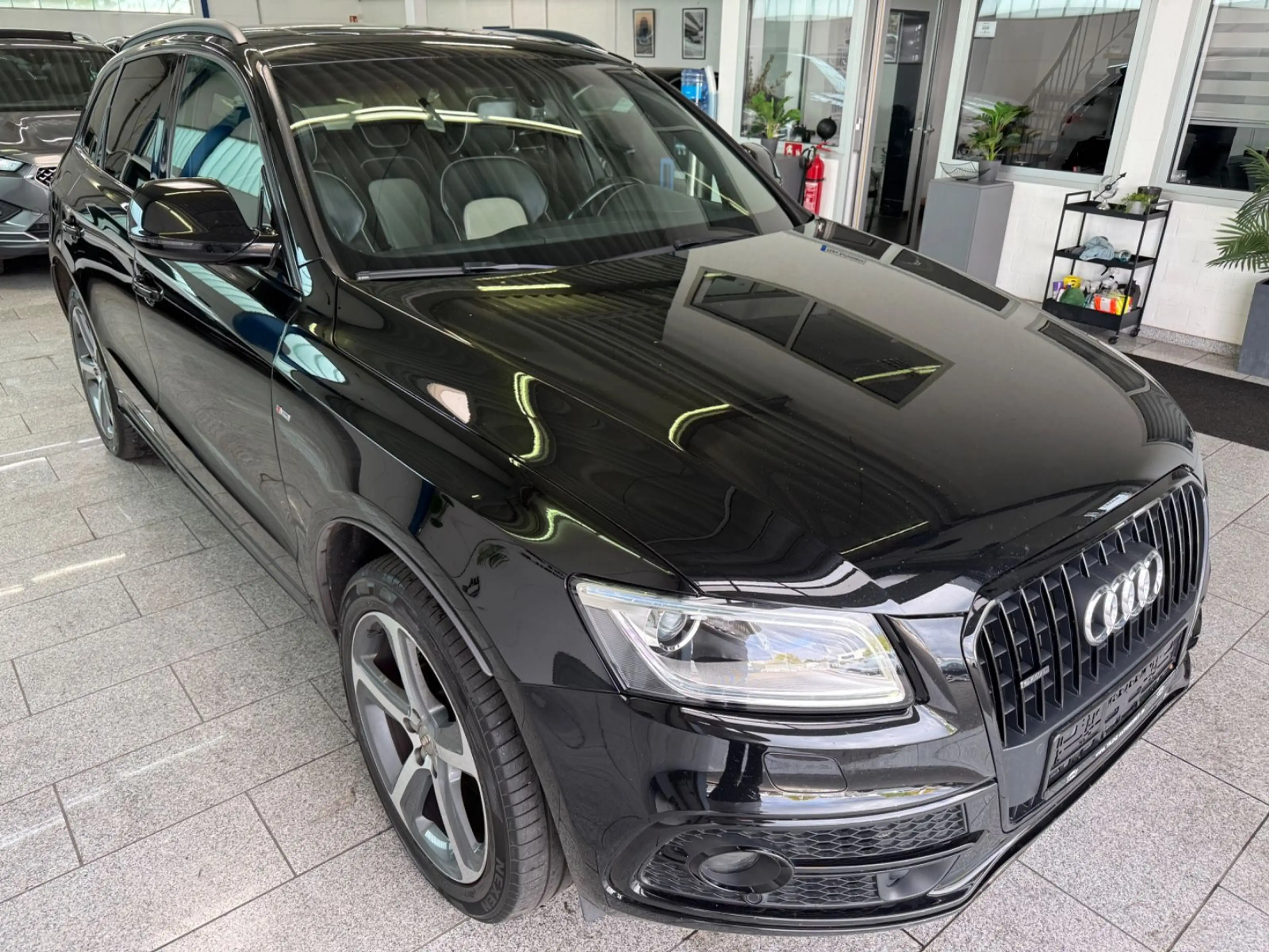 Audi Q5 2.0 TDI*S-LINE*QUAT*AUT*BI-XN*CAM*PAN*NAV*ACC — photo 5