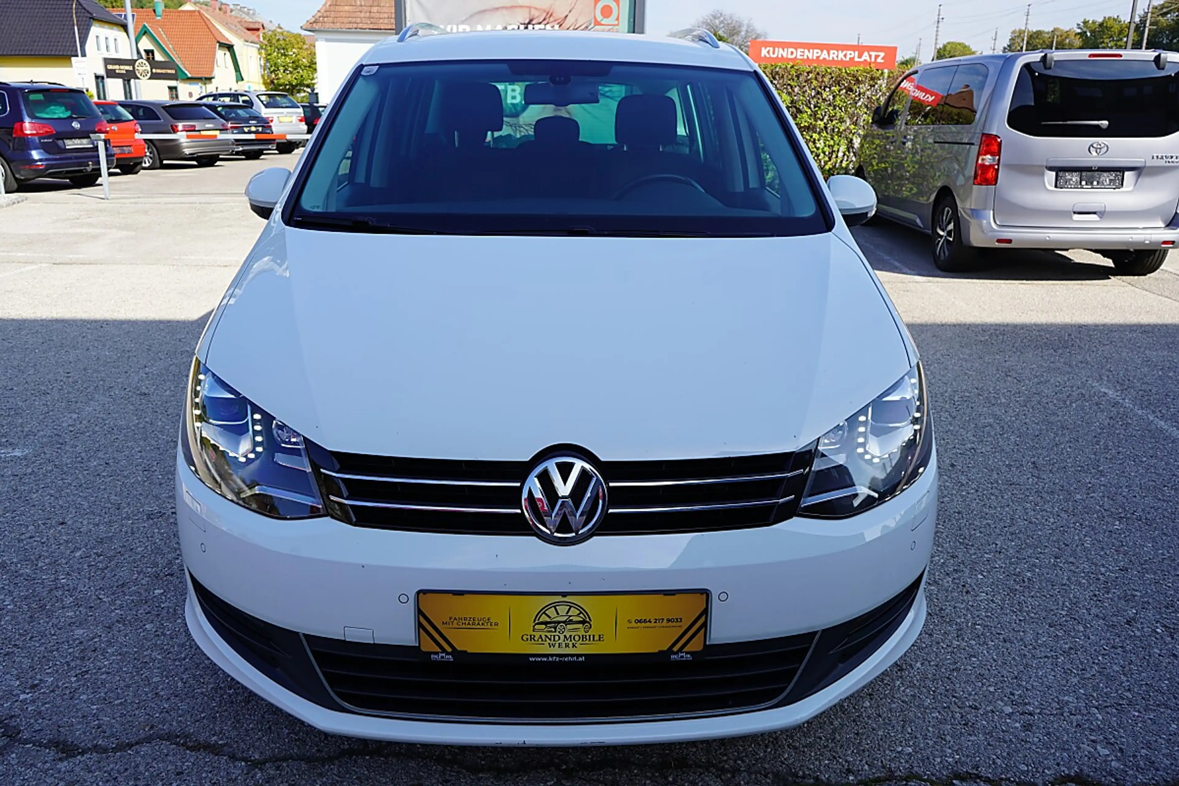 Volkswagen Sharan Karat BMT 2,0 TDI DSG — photo 14