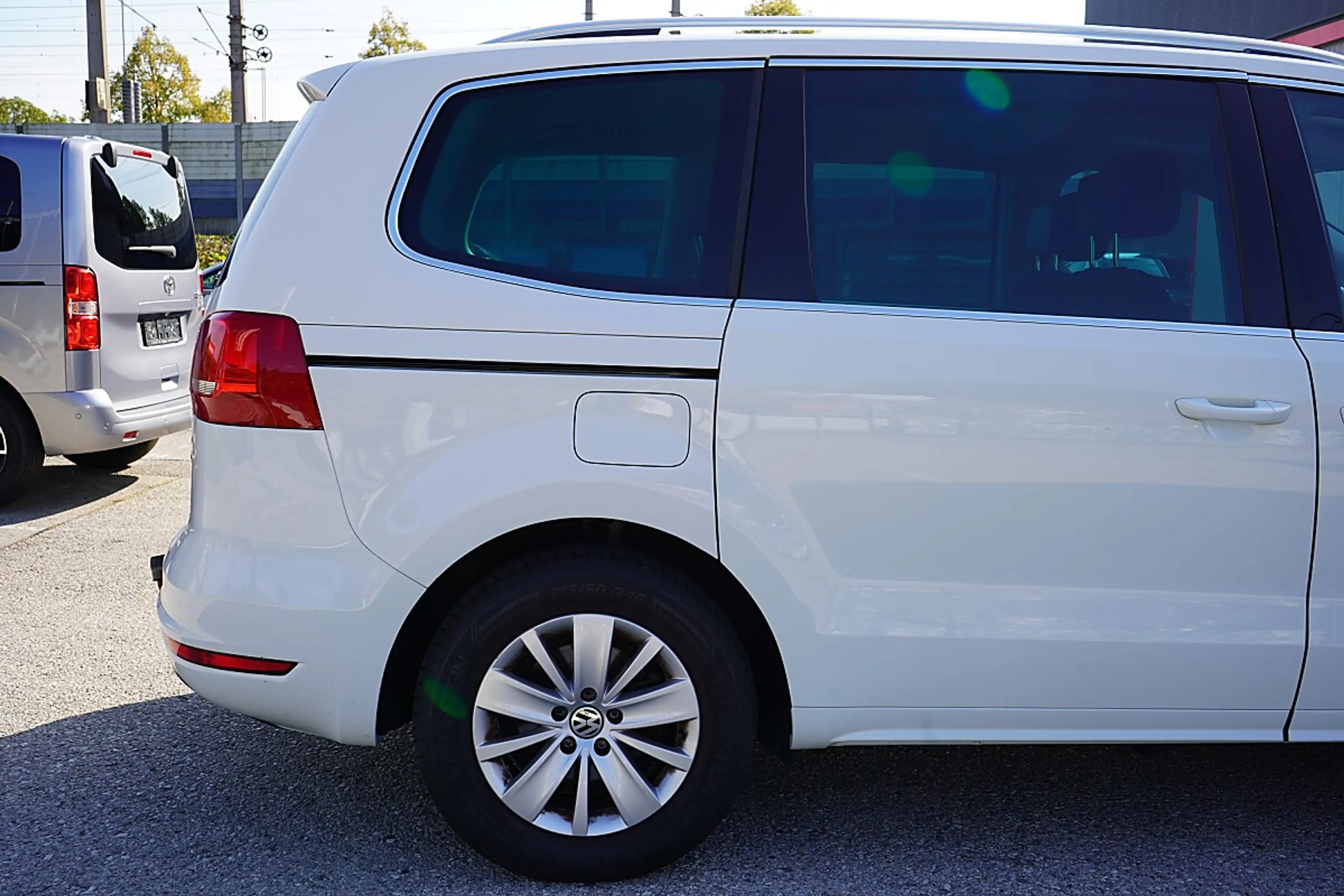 Volkswagen Sharan Karat BMT 2,0 TDI DSG — photo 6