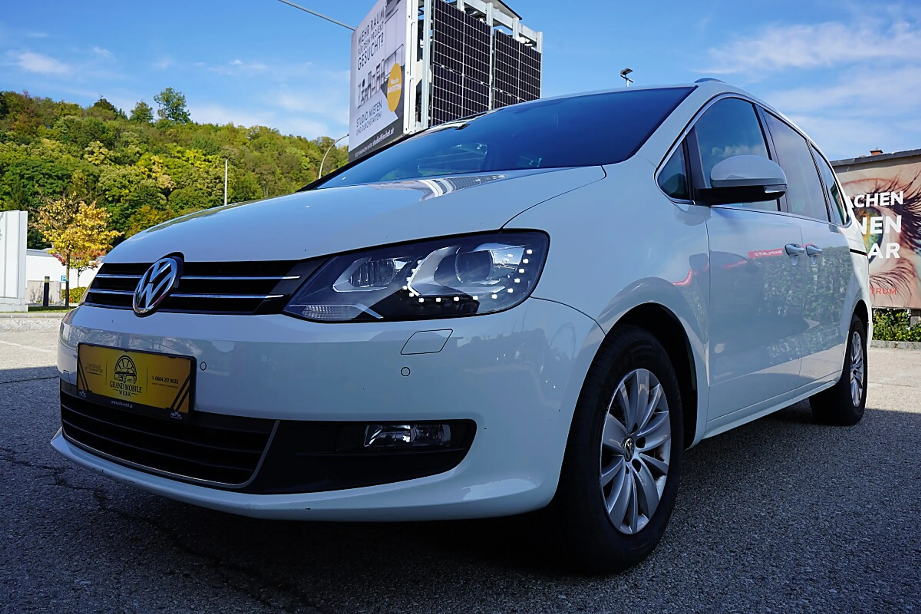 Volkswagen Sharan Karat BMT 2,0 TDI DSG — photo 13