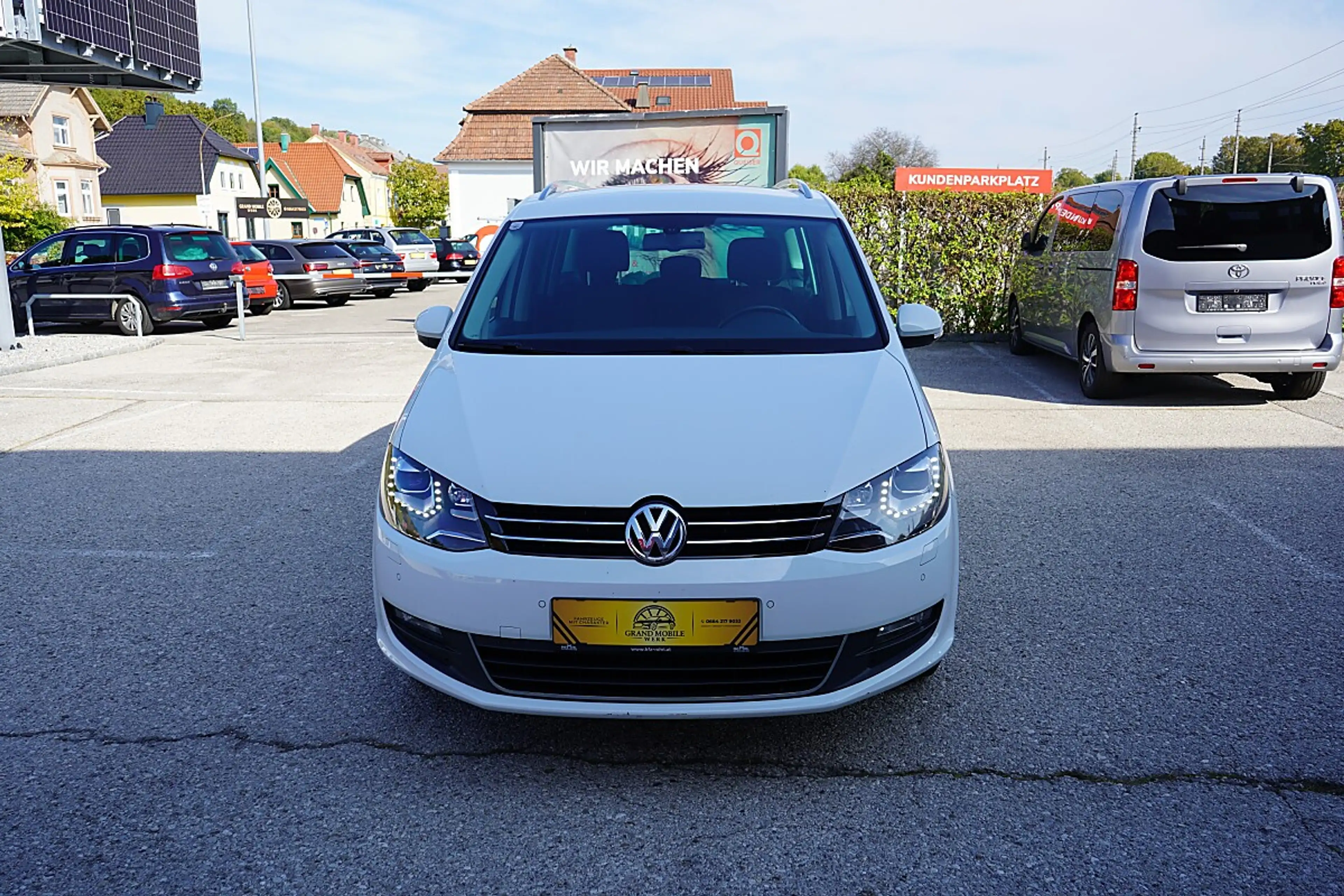 Volkswagen Sharan Karat BMT 2,0 TDI DSG — photo 2