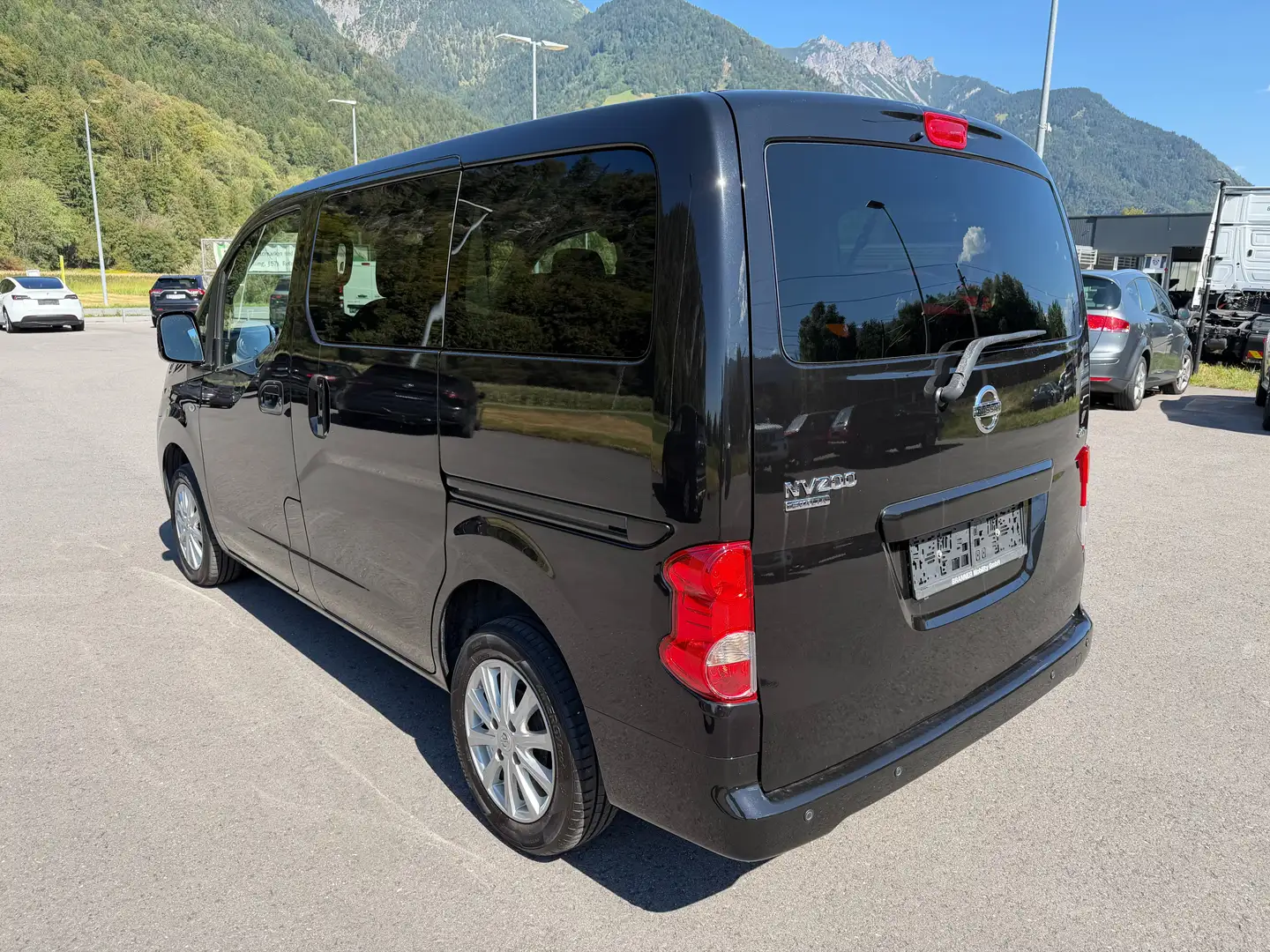 Nissan NV200 NV200 Kombi 1,5 dCi 110 Evalia Tekna Evalia Tekna Schwarz - 2