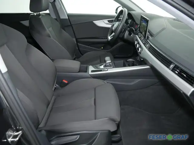 Audi A4 view 6
