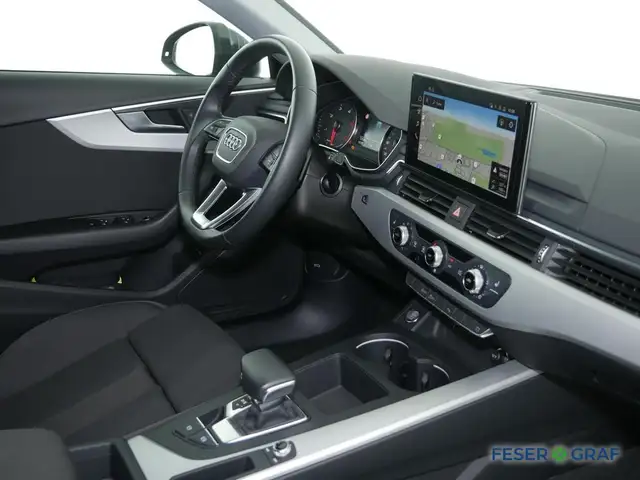 Audi A4 view 5