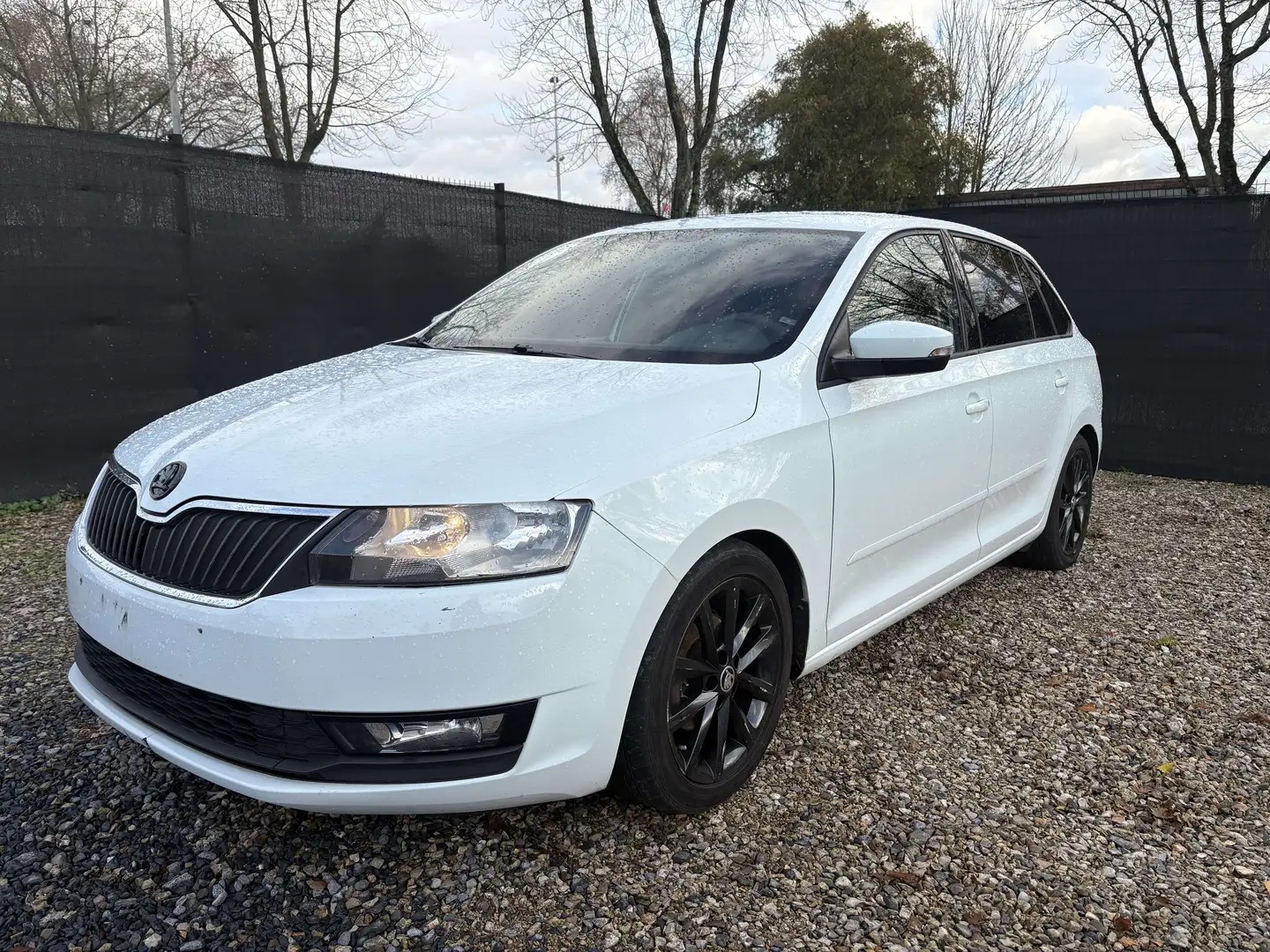 Skoda Rapid/Spaceback Rapid 1.0 TSI / MARCHND OU EXPORT / Blanc - 2
