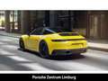 Porsche 992 (911) Targa 4 GTS Gelb - thumbnail 3