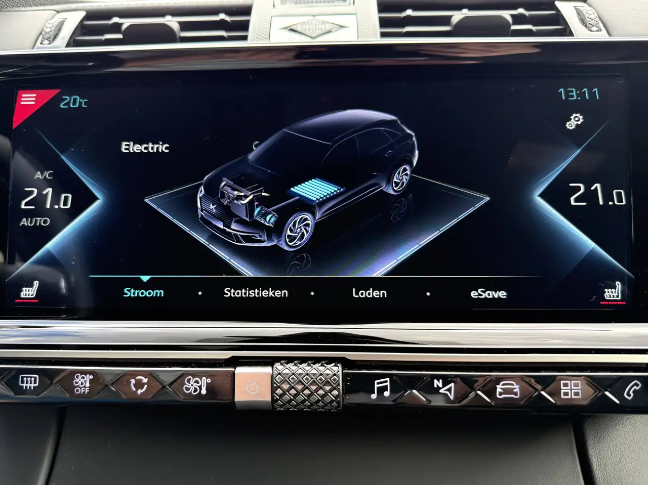 DS Automobiles DS 7 Crossback 2022 — фото 13
