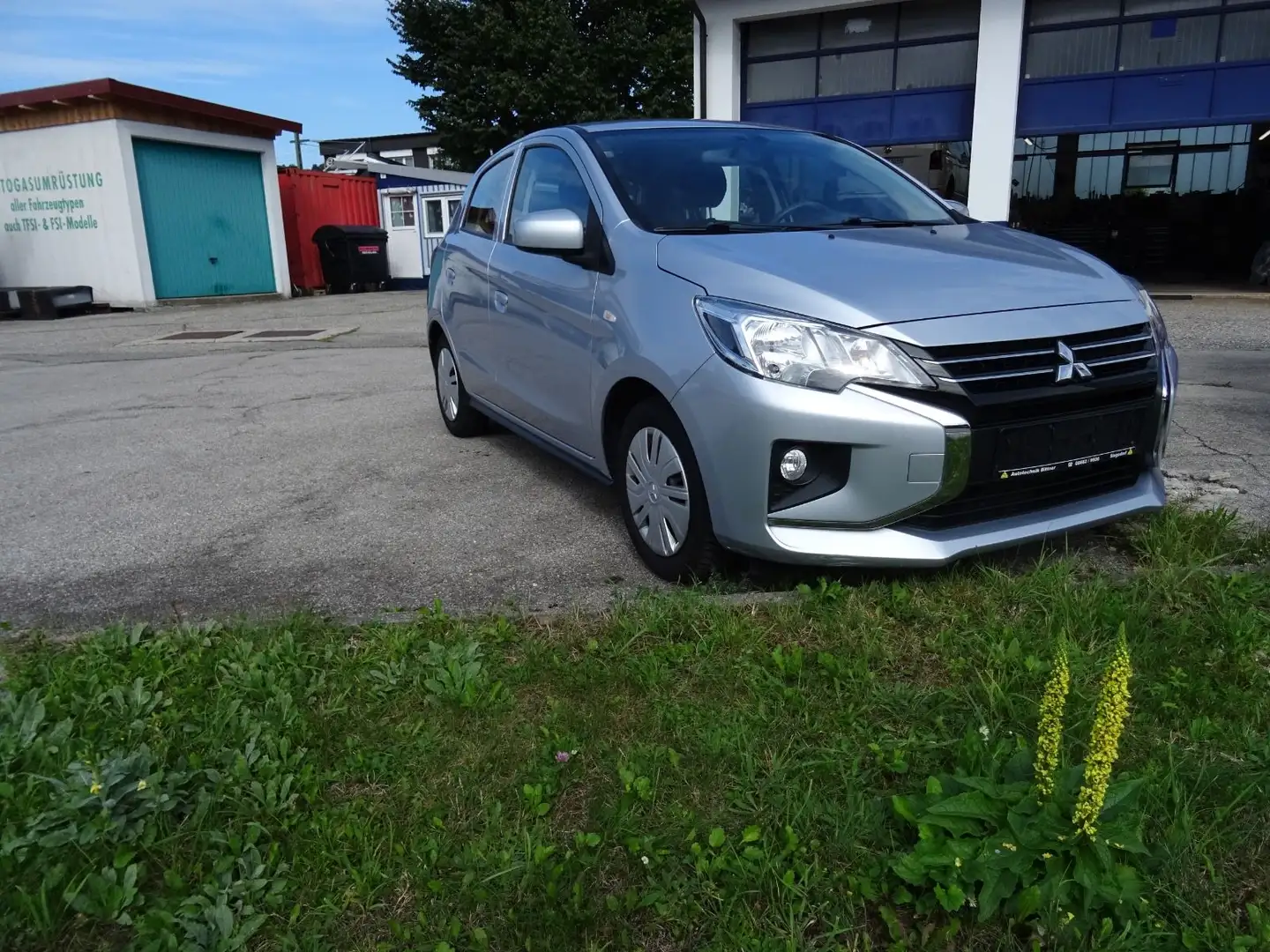 Mitsubishi Space Star Spirit Silber - 1