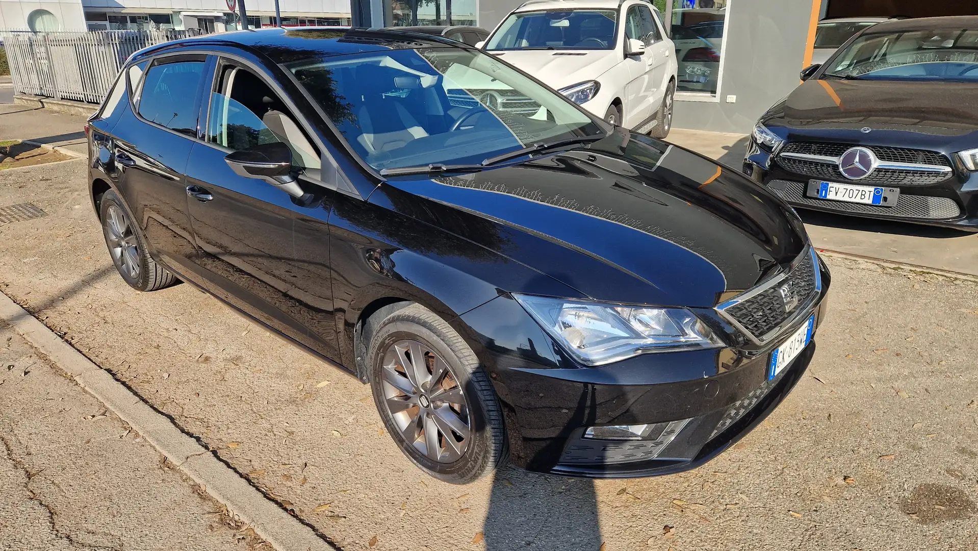 SEAT Leon 1.0 tsi Xcellence 115cv Noir - 1